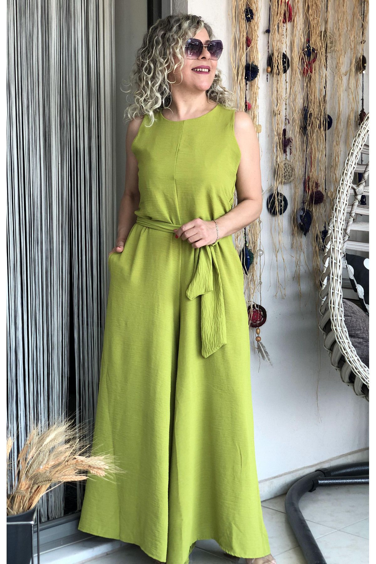 Dila Butik Arkası Gizli Fermuarlı Kuşaklı Tulum
