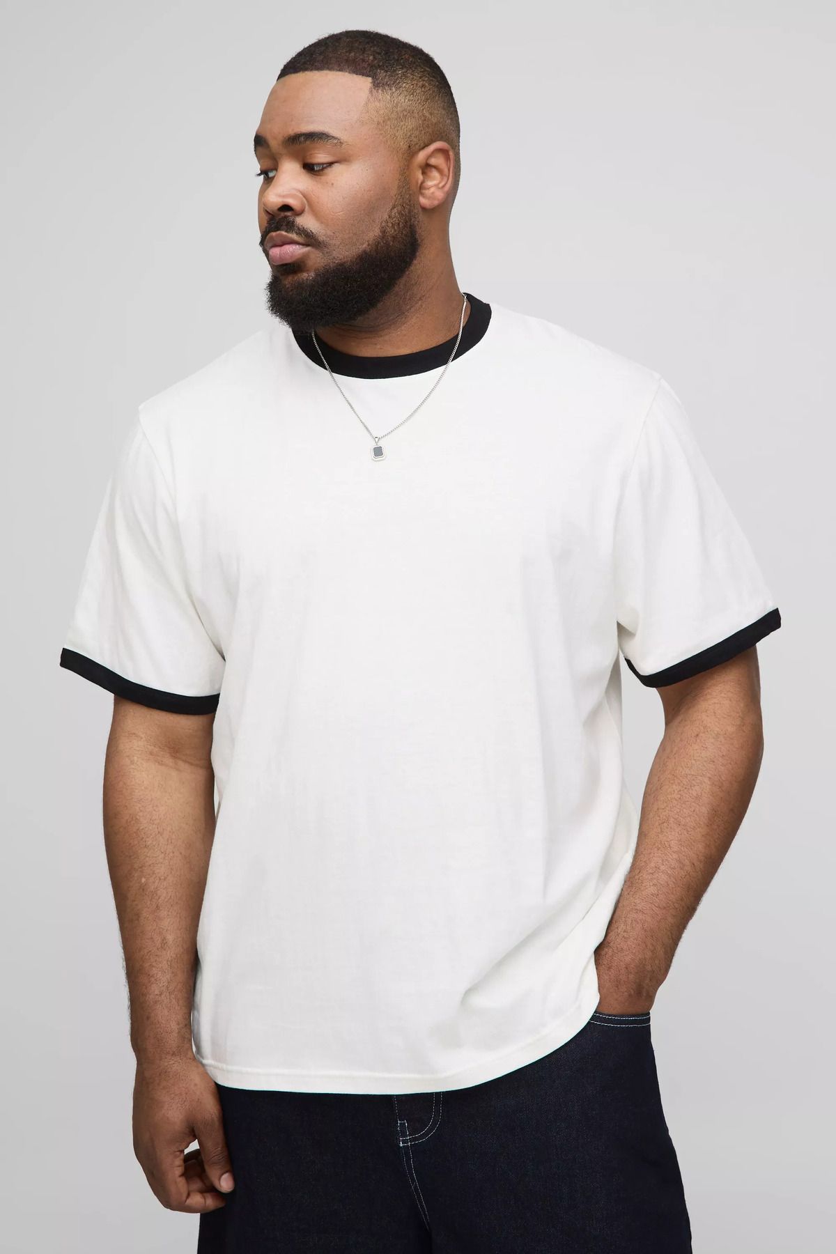 FUWEAR Beyaz Battal Bisiklet Yaka Oversize Yaka Biyeli Büyük Beden T-Shirt