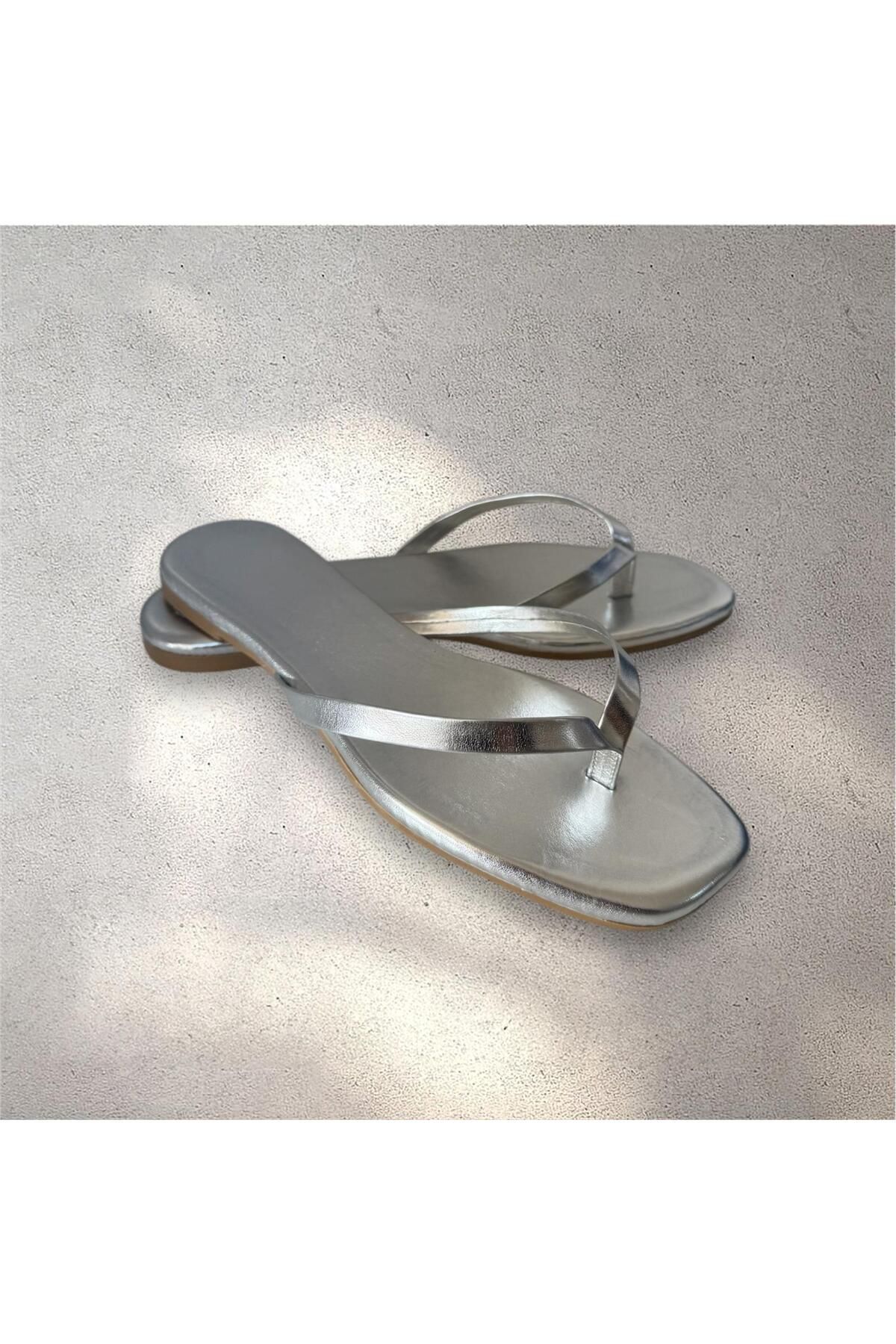 FURIA SHOES PARMAK ARASI TERLİK