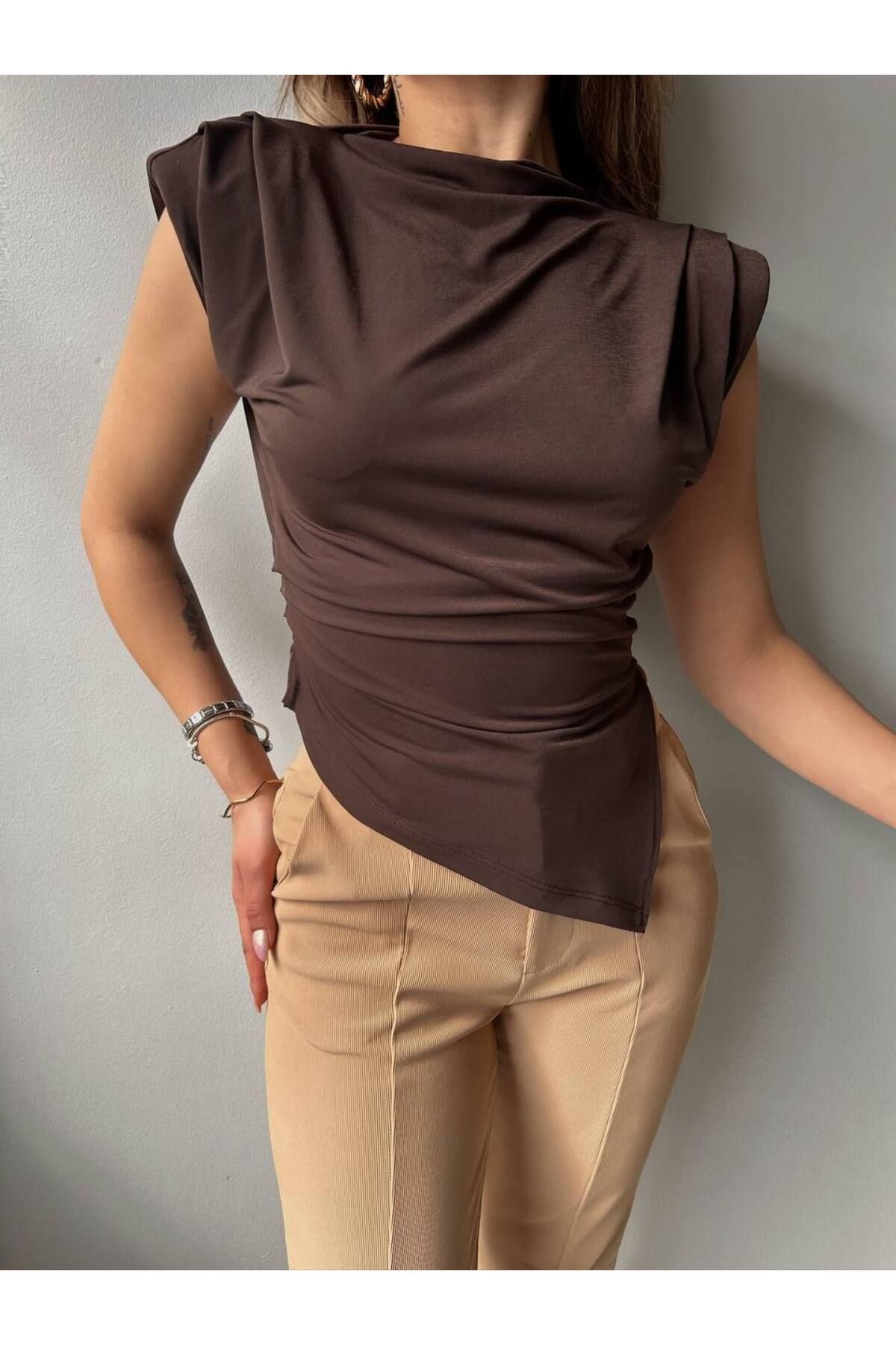meirah butik Vatkalı Pileli Bluz