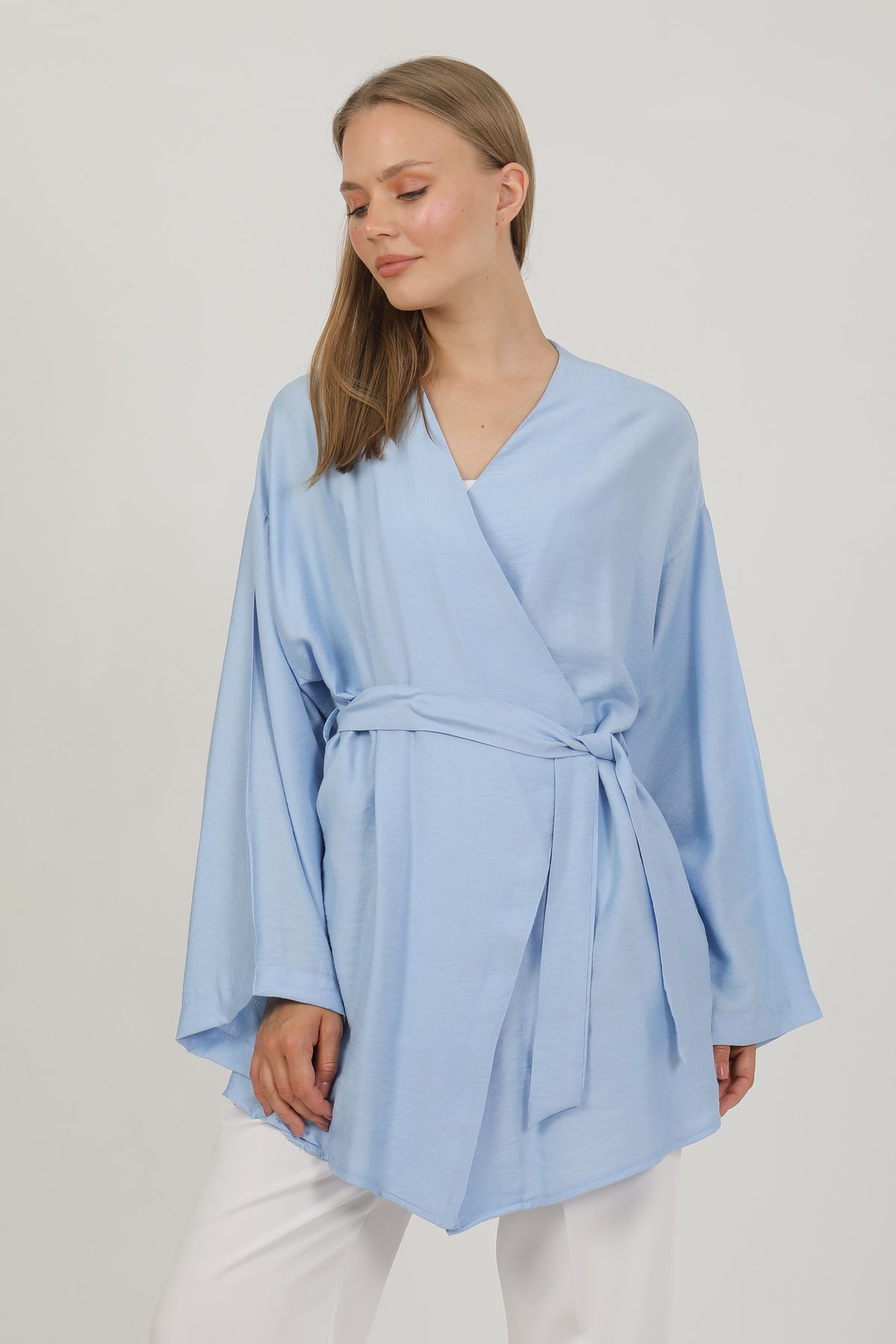 PASTELASTORE Doğal Viskon Kumaş Cepli Kemerli Kadın Kimono 1168 – Yakasız, Hafif, Dökümlü, Yazlık Model
