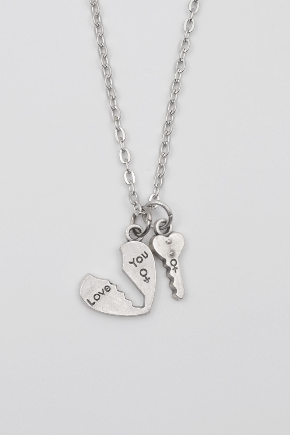 Defnems Accessories Kalp ve Anahtar 'Love' Yazılı Kolye - Düz Ezme İthal Zincirli Unisex Gümüş Kaplama - 60 cm