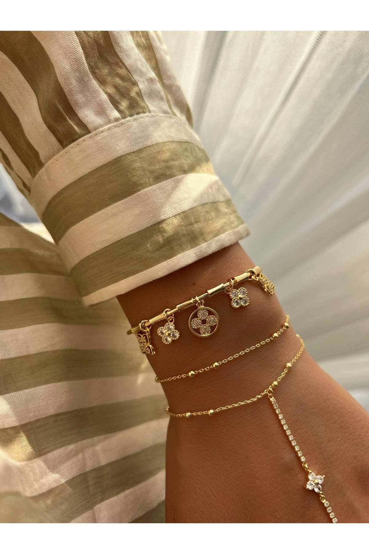ToffyStore VIP GOLD YONCALI CHARM BİLEKLİK