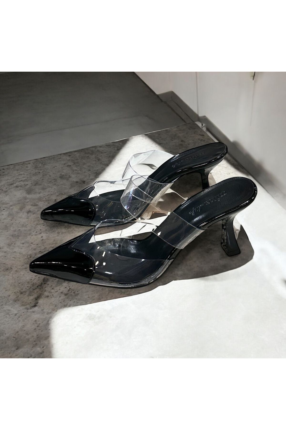 runa shoes kalp detay topuklu terlik şeffaf terlik