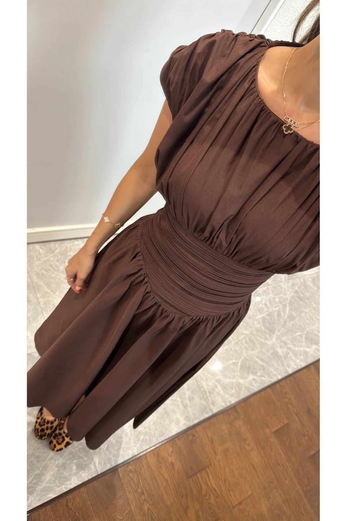 Genel Markalar  drapeli geniş çan etek beli büzgü tasarım kısa kollu bele oturan pinterest şık muadil midi elbise - Görsel 5