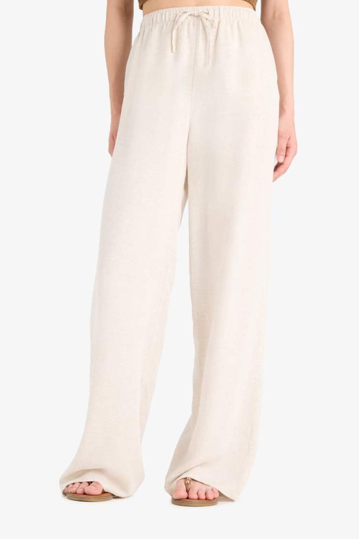 DeFacto Yeni Sezon Wide Leg Cepli Yüksek Bel Standart Boy Keten Karışımlı Pantolon