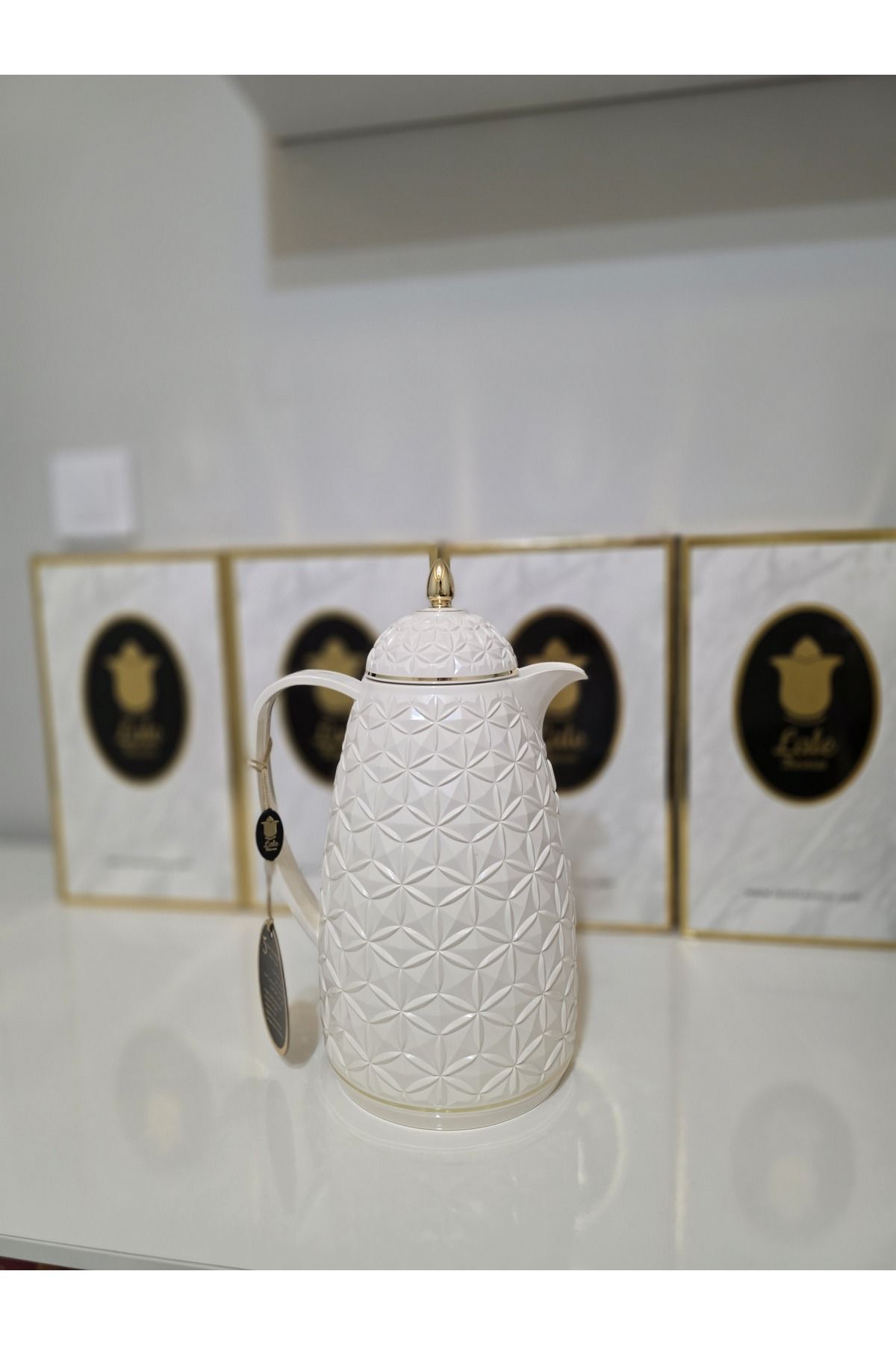 USD HOME Lale Saray termos krem özel tasarım lüx 1 litre çift kat çay su sunum piknik termosu