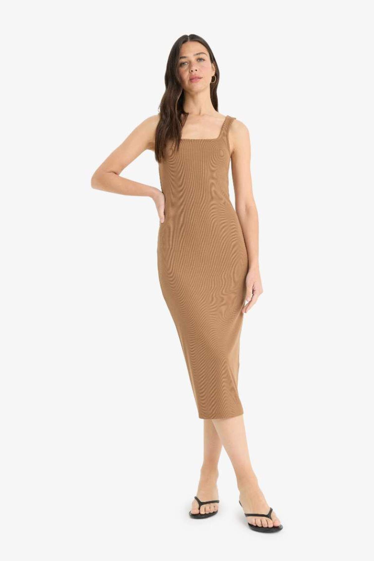 DeFacto Yeni Sezon Bodycon Vücudu Saran Kare Yaka Fitilli Kaşkorse Askılı Midi Elbise
