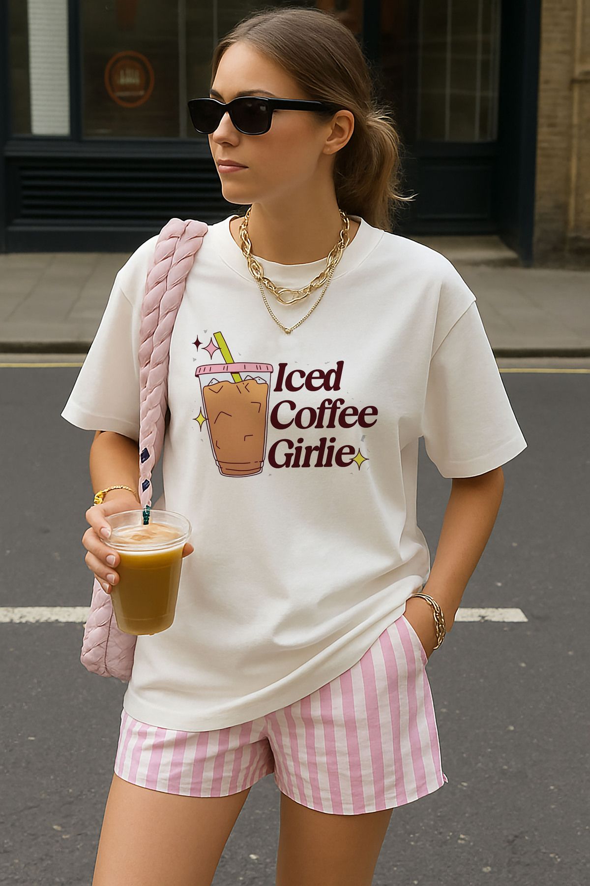sielta Iced Coffee Girls Kahve Baskılı Oversize Kadın Pamuklu Beyaz Tişört T-shirt