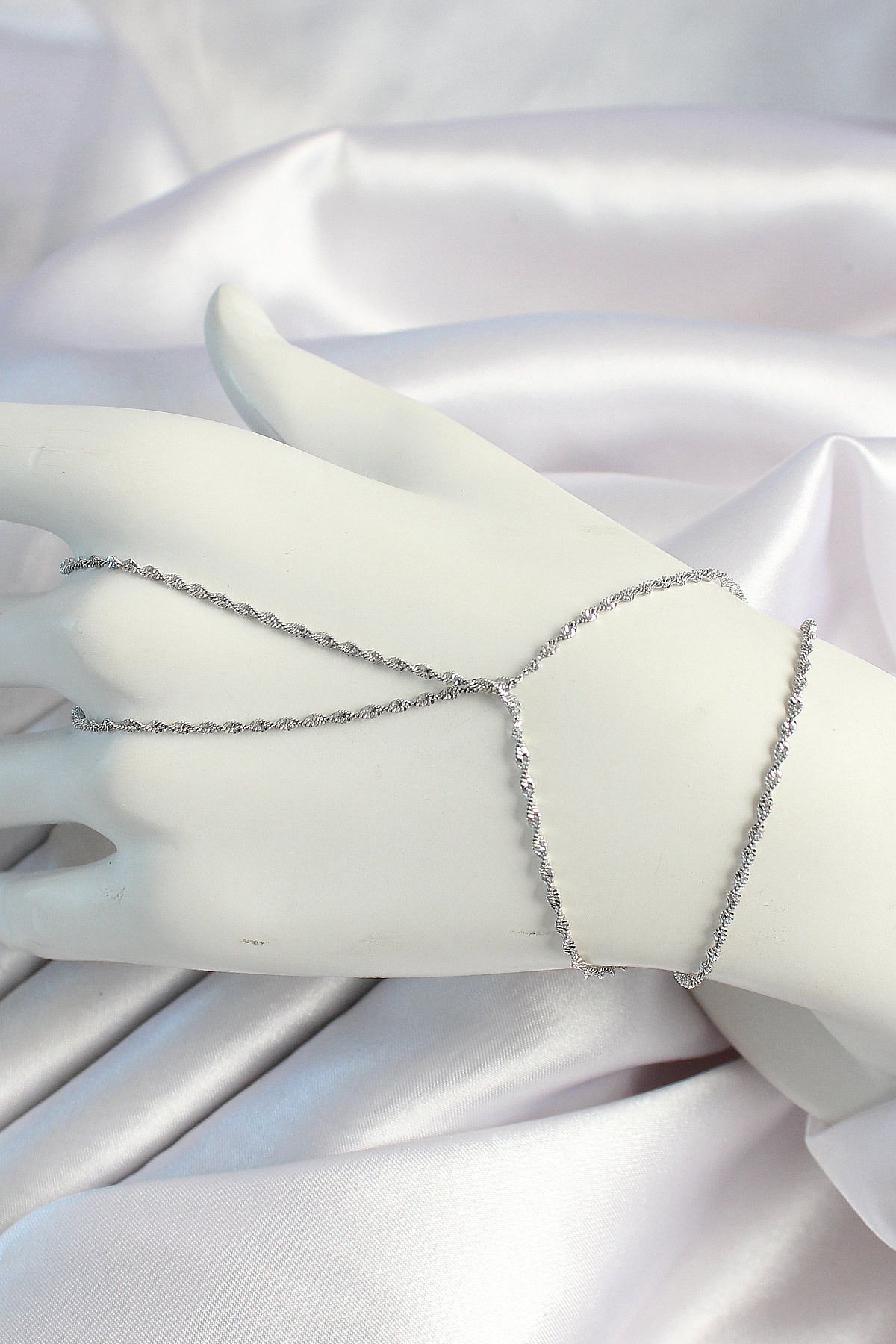 callerrons accessories Pirinç Gümüş Renk Burgu Zincirli Şahmeran - EBJ250530W34401