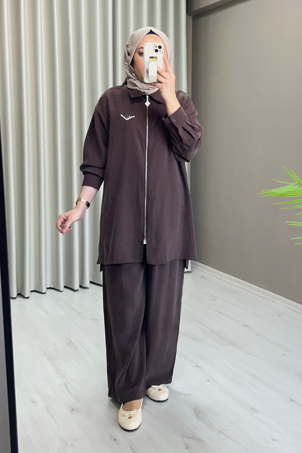 Camelya Fashion Modal Kumaş Fermuar ve Taş İşleme Detaylı Rahat Kalıp Tesettür İkili Takım
