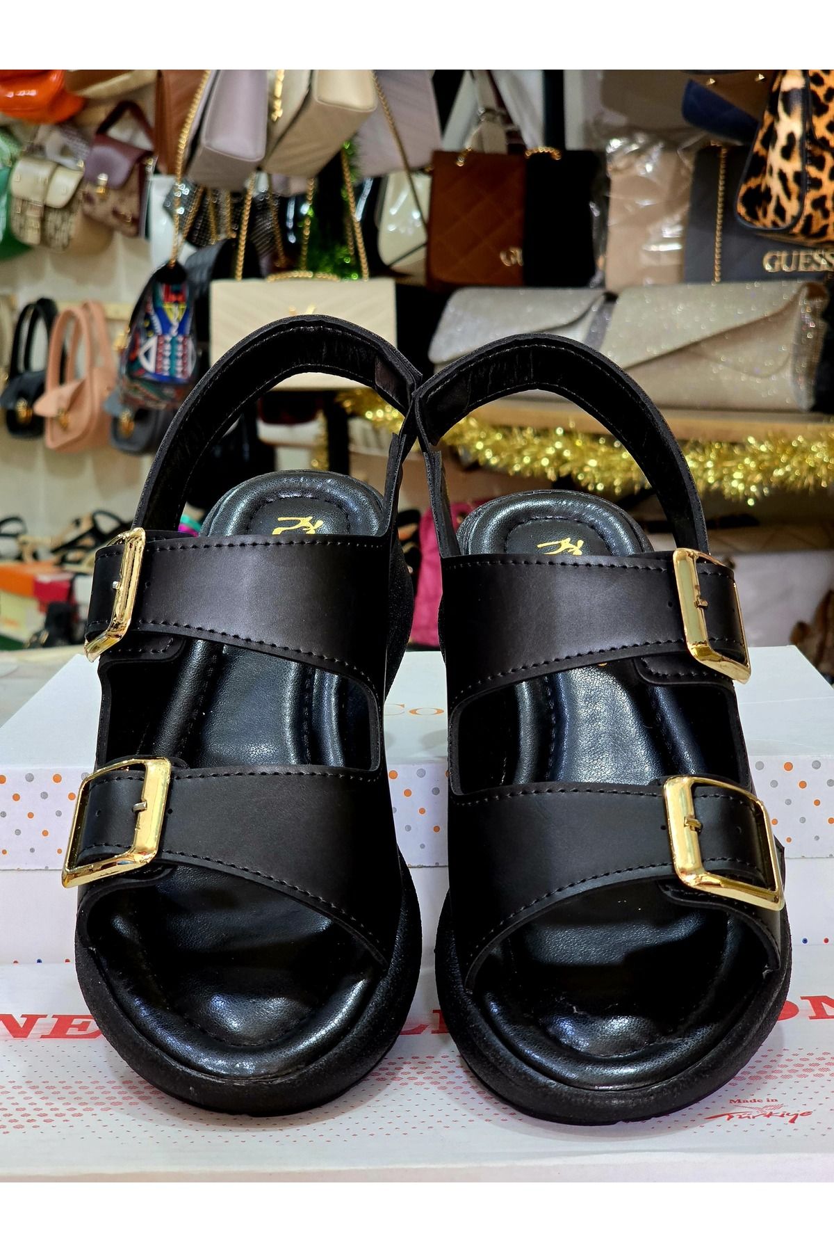 Shoes'n Çift Toka Detaylı Kalın Tabanlı Kadın Sandalet