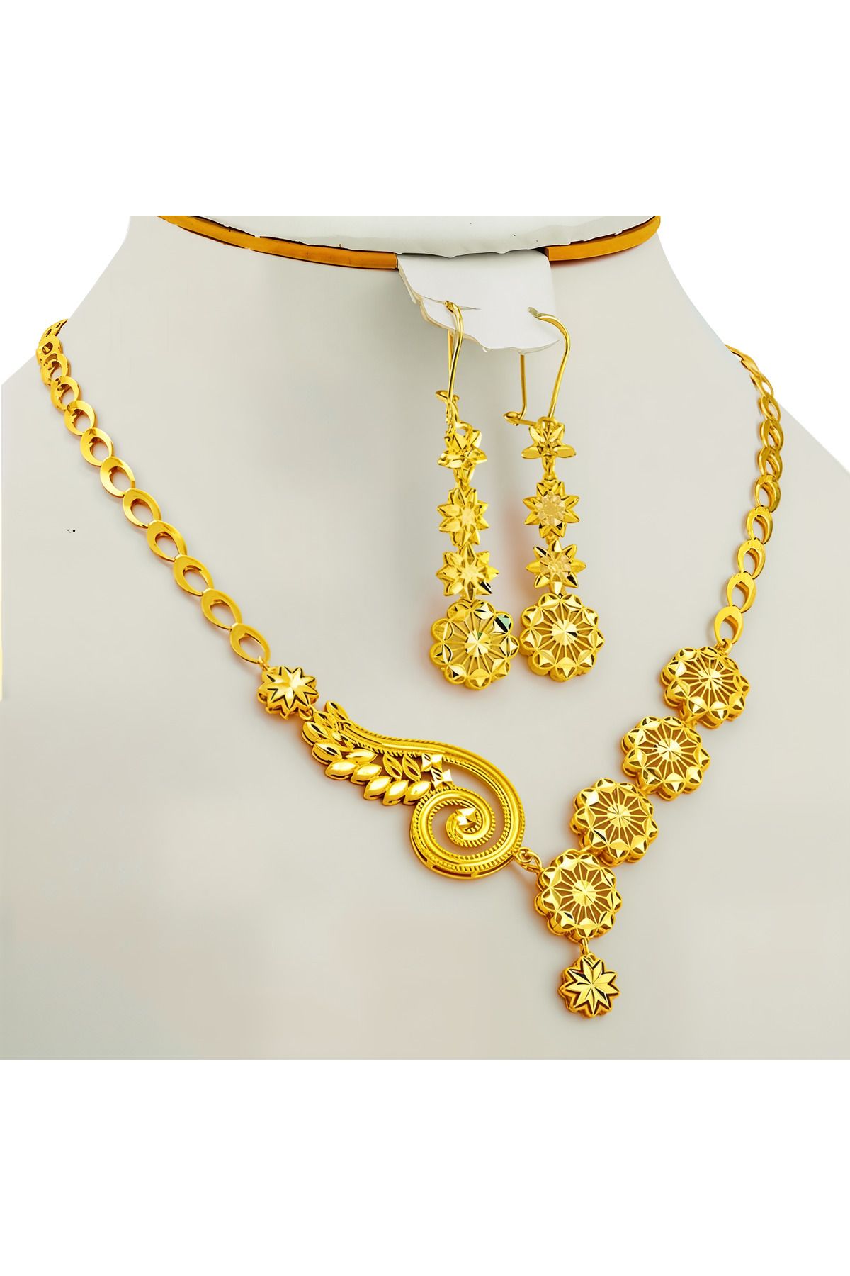 Jadem Gold 2 Adet Zarif Vintage Stil Takı Seti, Bohem Çiçek ve Filigran Tasarım Kolye ve Küpe Seti