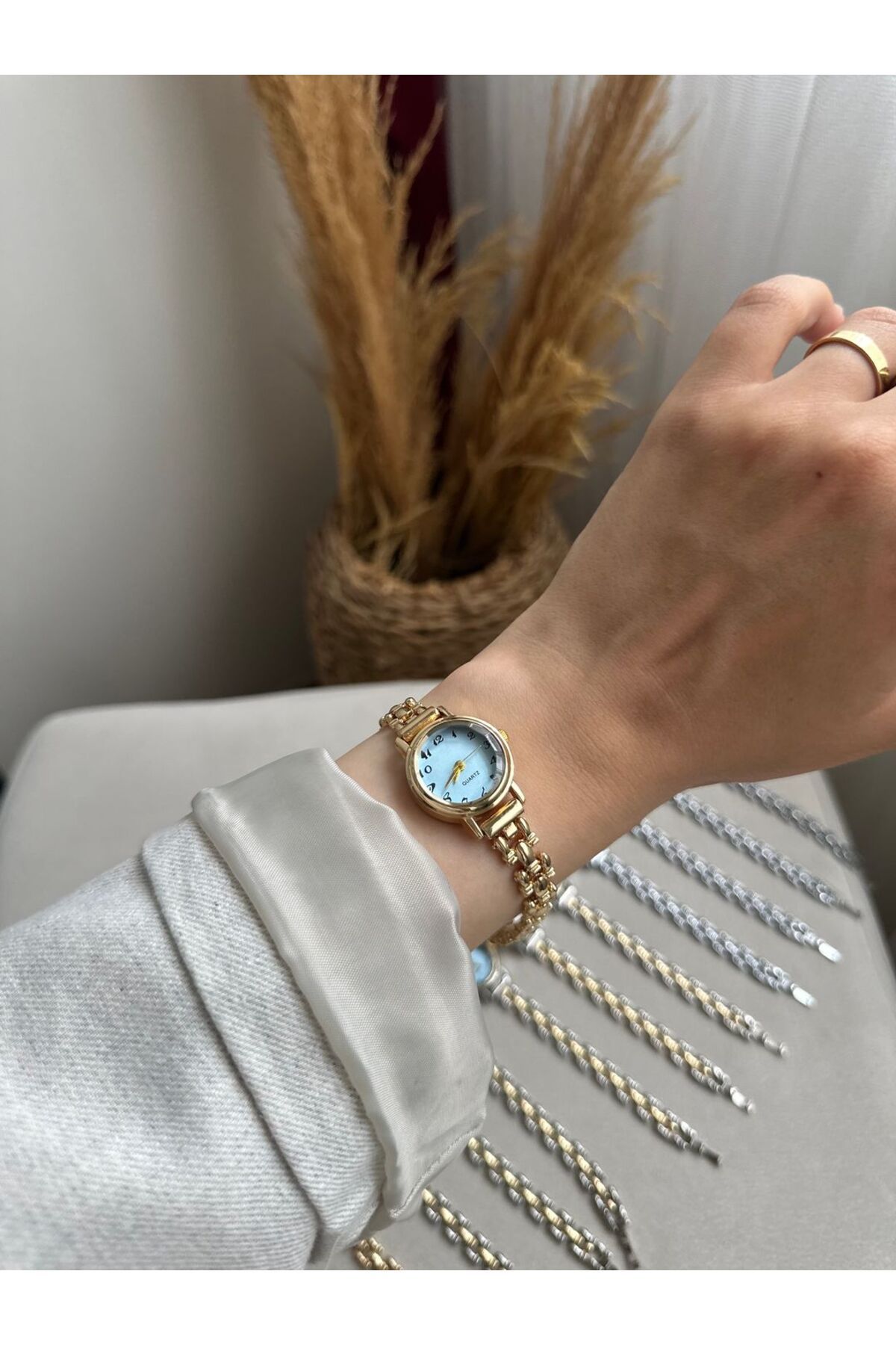 MERW July Model Gold Mavi Renk Metal Kordon Vintage Retro Seri Kadın Kol Saati