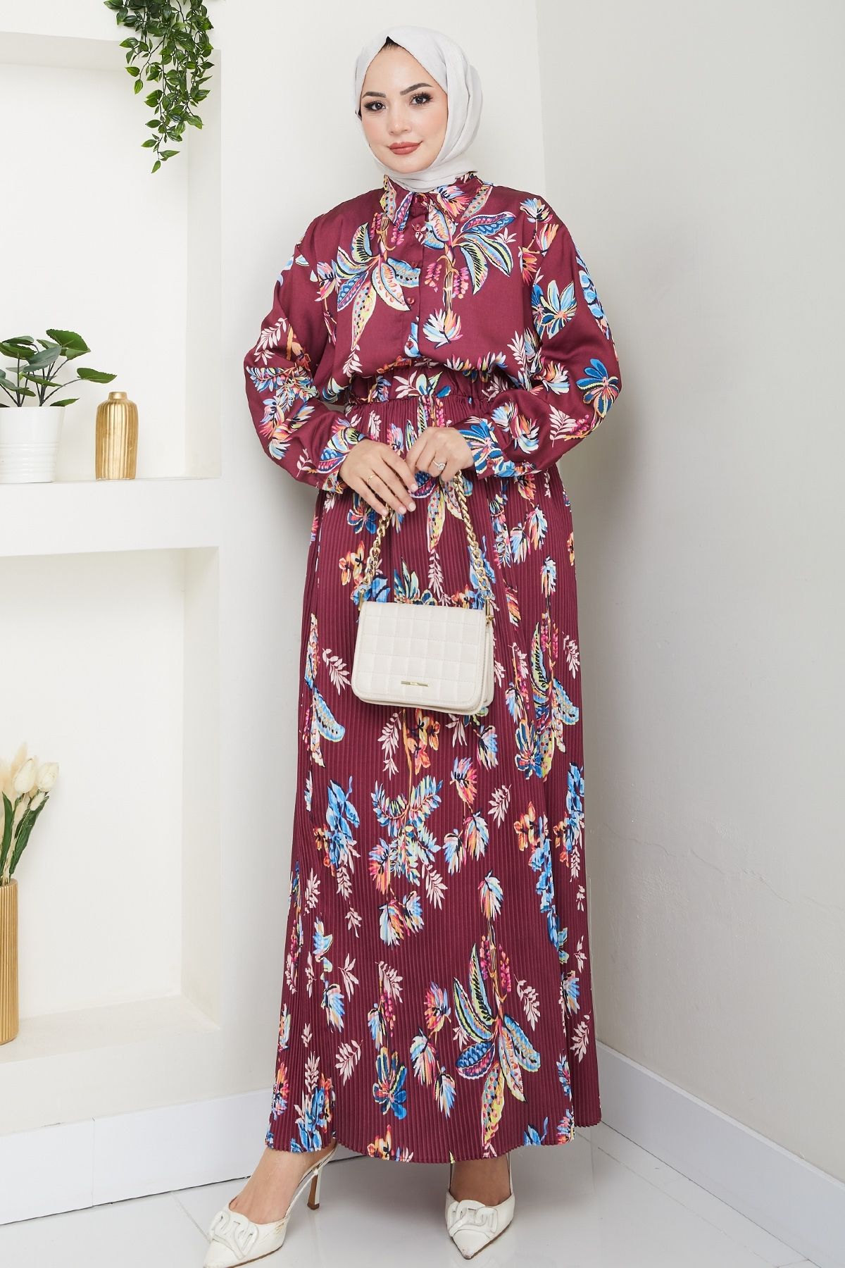 InStyle Saten Çiçekli Bordo Piliseli Etekli Takım