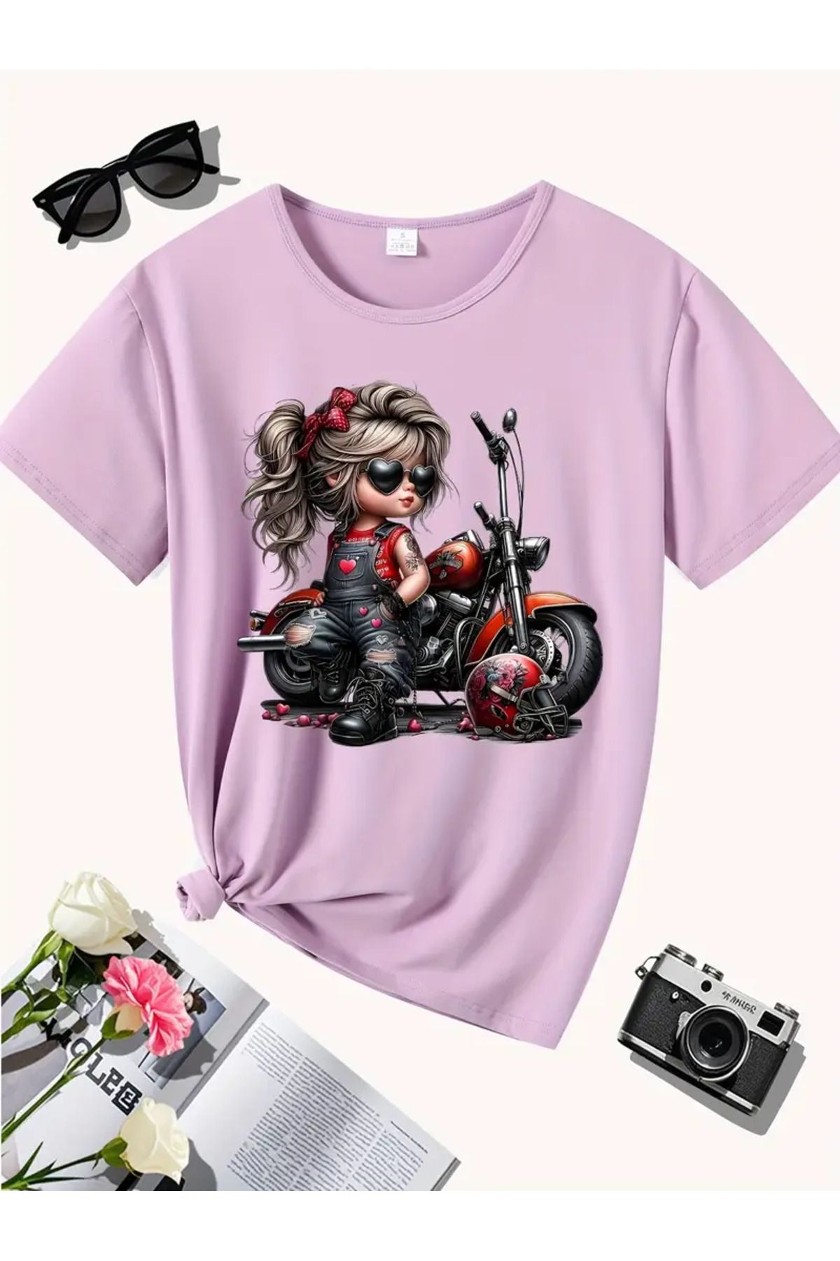 aynewmoda Kadın Motosiklet Baskılı Tişört - Kalp Detaylı Sevimli Karikatür Tasarımı, Yuvarlak Yaka Tişört