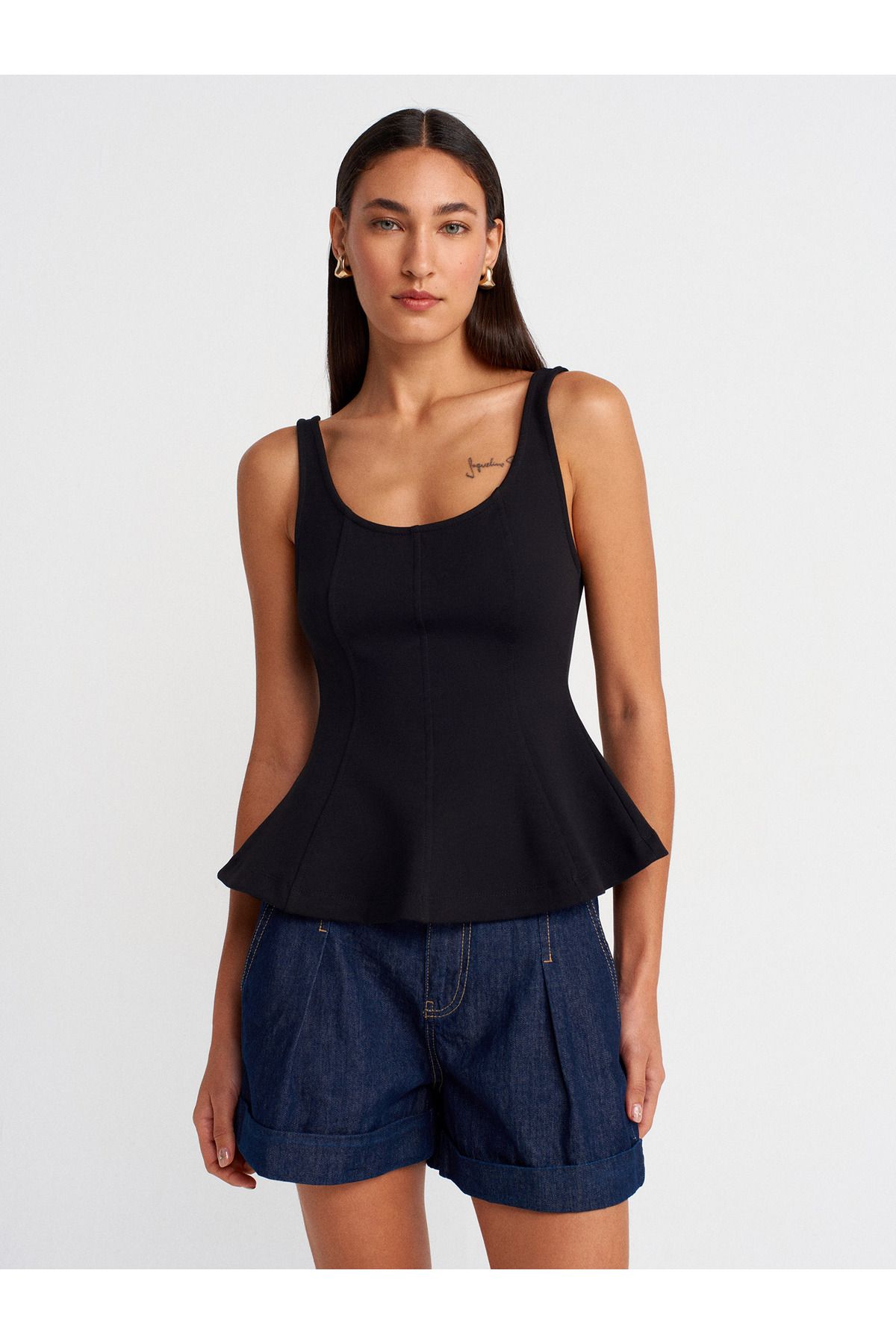 Dilvin 21063 Kalın Askılı Peplum Top-Siyah