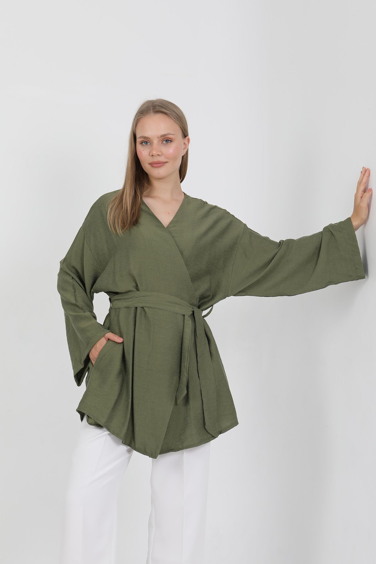 PASTELASTORE Doğal Viskon Kumaş Cepli Kemerli Kadın Kimono 1168 – Yakasız, Hafif, Dökümlü, Yazlık Model