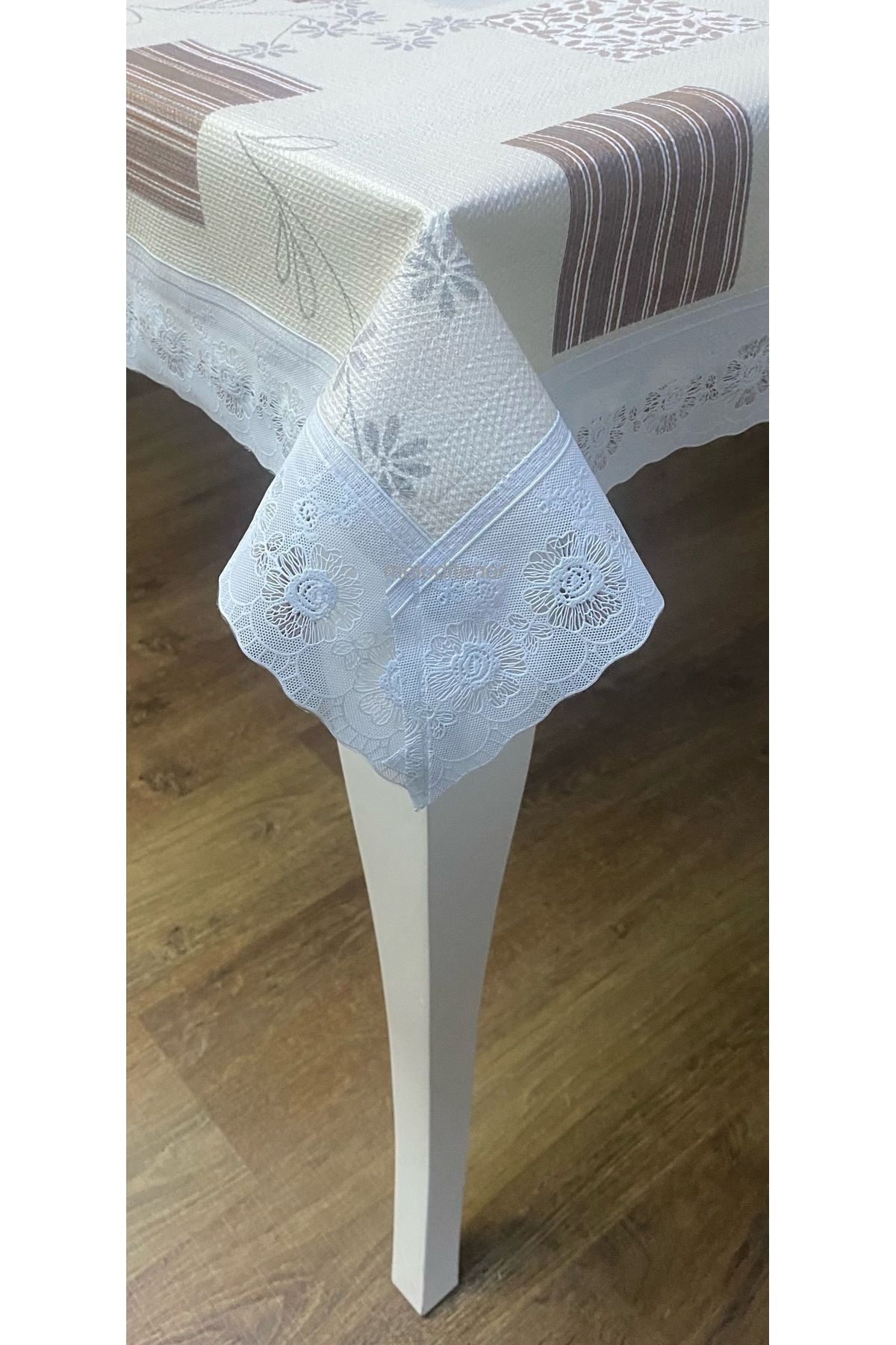 TNR Kaydırmaz taban kenarı işleme dantel güpürlü pvc dikdörtgen muşamba masa örtüsü 122x155 cm