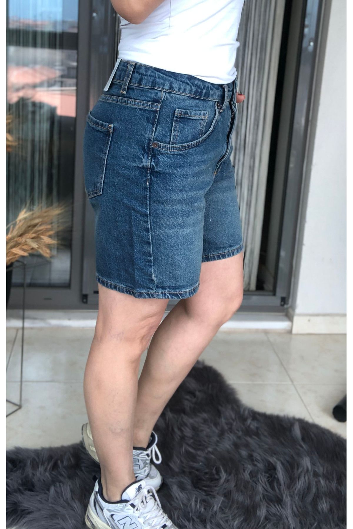 Dila Butik Yüksek Bel Mom Kot Şort