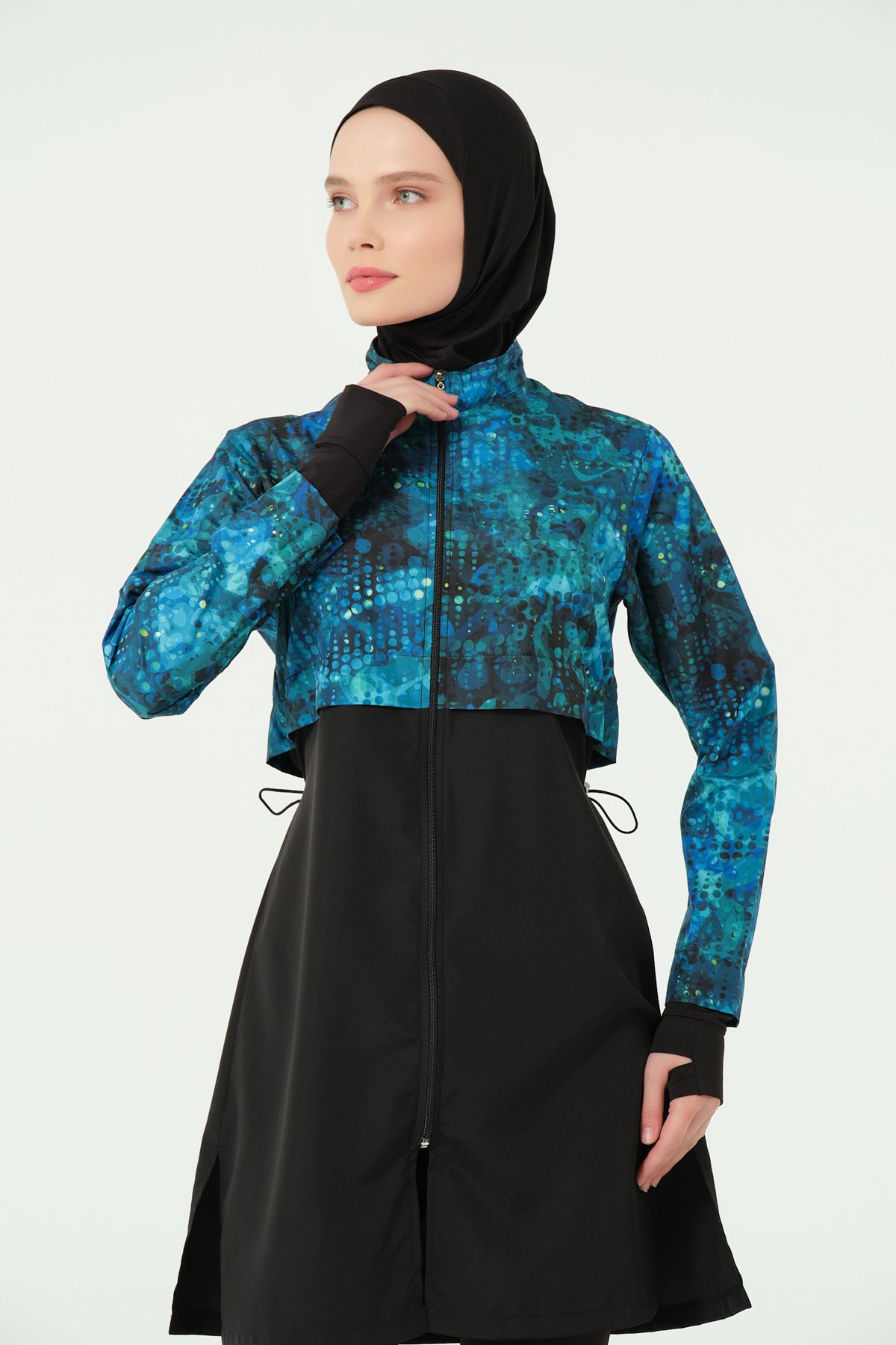 Tesse Parmak Geçirmeli Crop Tesettür Mayo