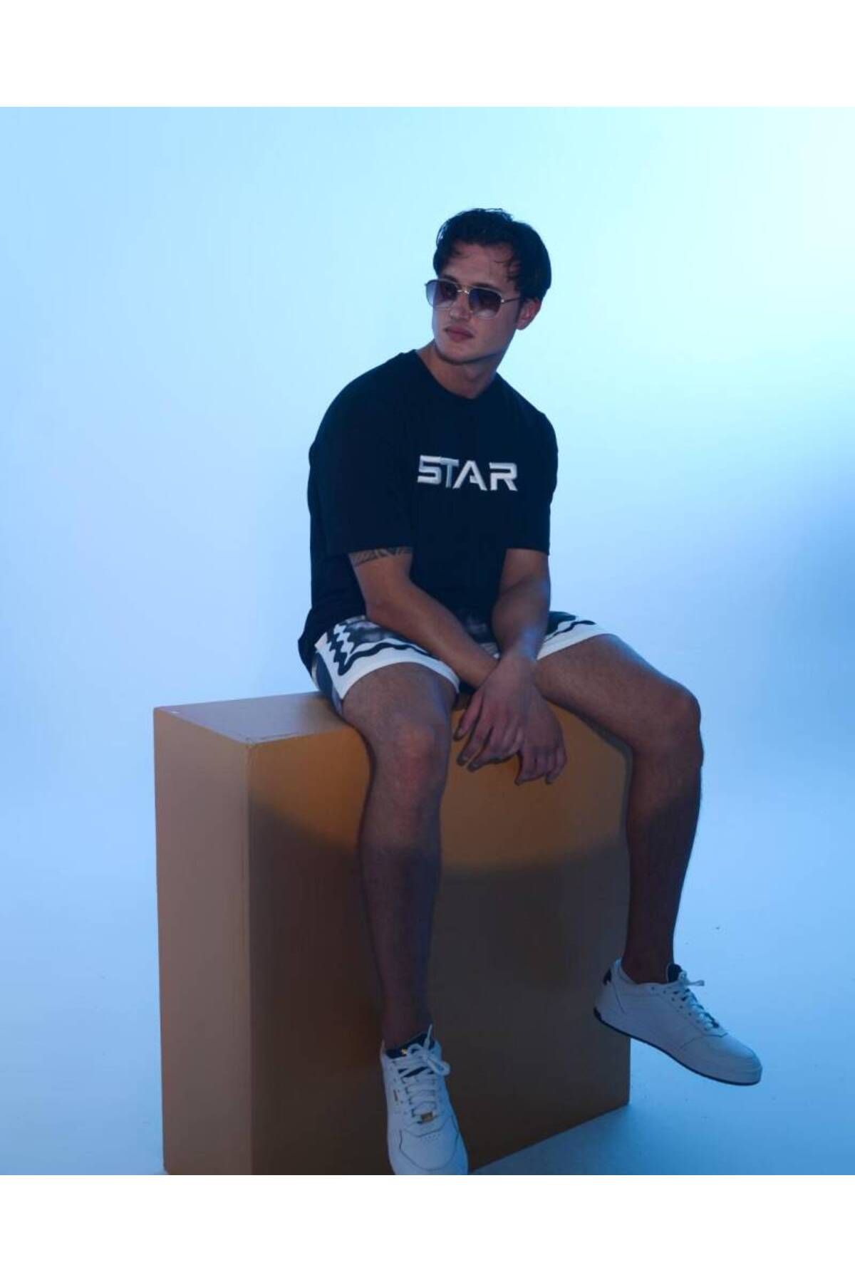 Star ERKEK SİYAH OVERSİZE STAR NAKIŞLI T-SHİRT
