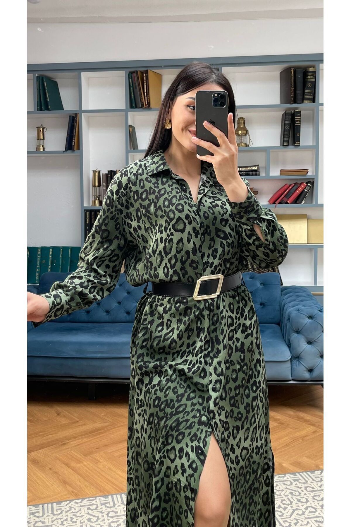 Nida Boutique Uzun Kollu Yanları Yırtmaçlı Kemerli Gömlek Elbise