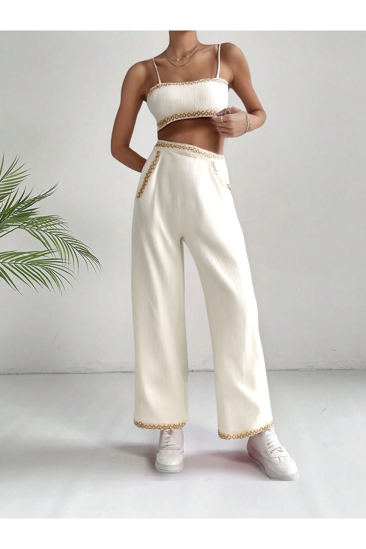 FASHION COCKTAIL Çizgi Dokulu Dantel Şeritli Cepli Beli Lastikli Pantolon Sırt Lastikli Spor Büstiyer Keten Takım