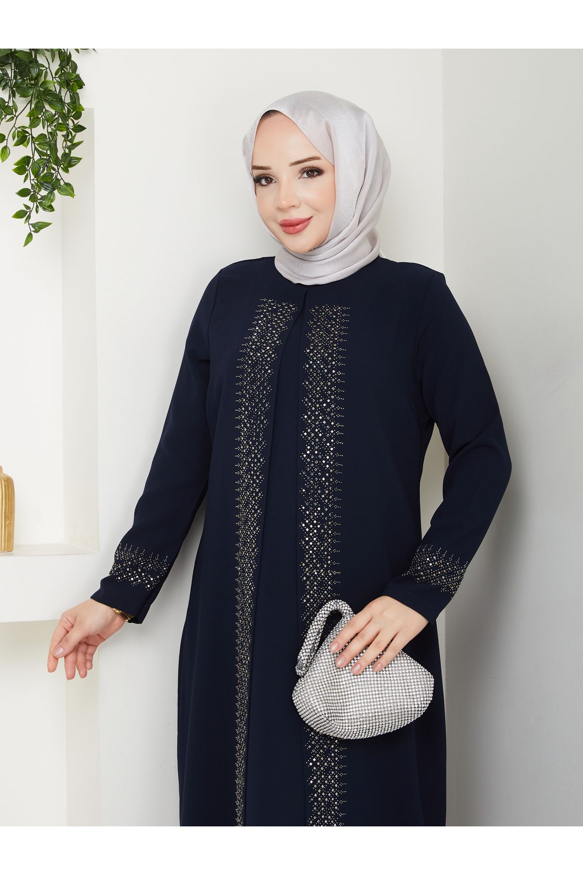 KMKkombin ANNE MODEL TAM BOY RAHAT KALIP ŞERİT DESENLİ TAŞLI KADIN ELBİSE 2024