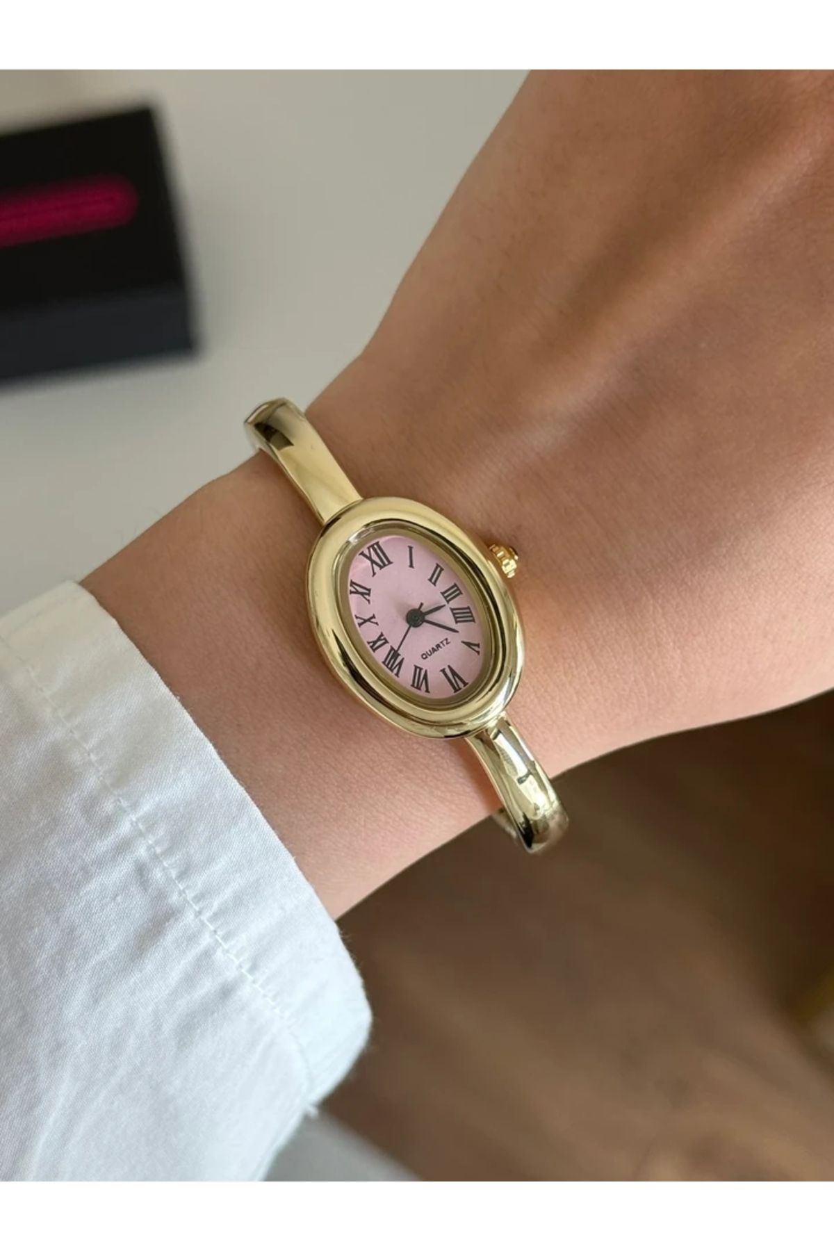 RoseandRoses Baignoe Orijinal Model Basic Kasa Kelepçe Kadın Kol Saati Gold (Pembe Kadran)