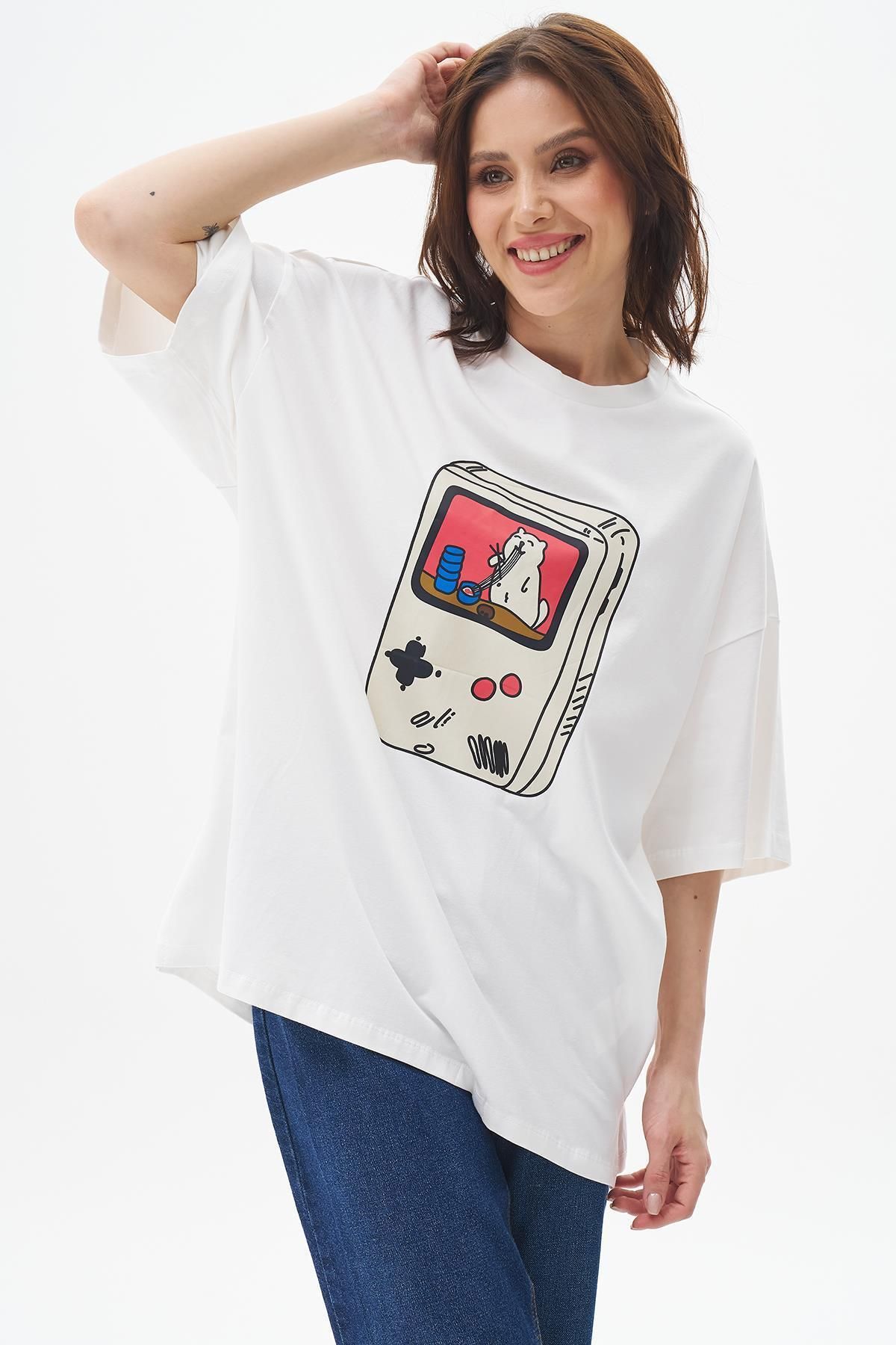 Betül Nayir Baskı Detay T-shirt -Beyaz