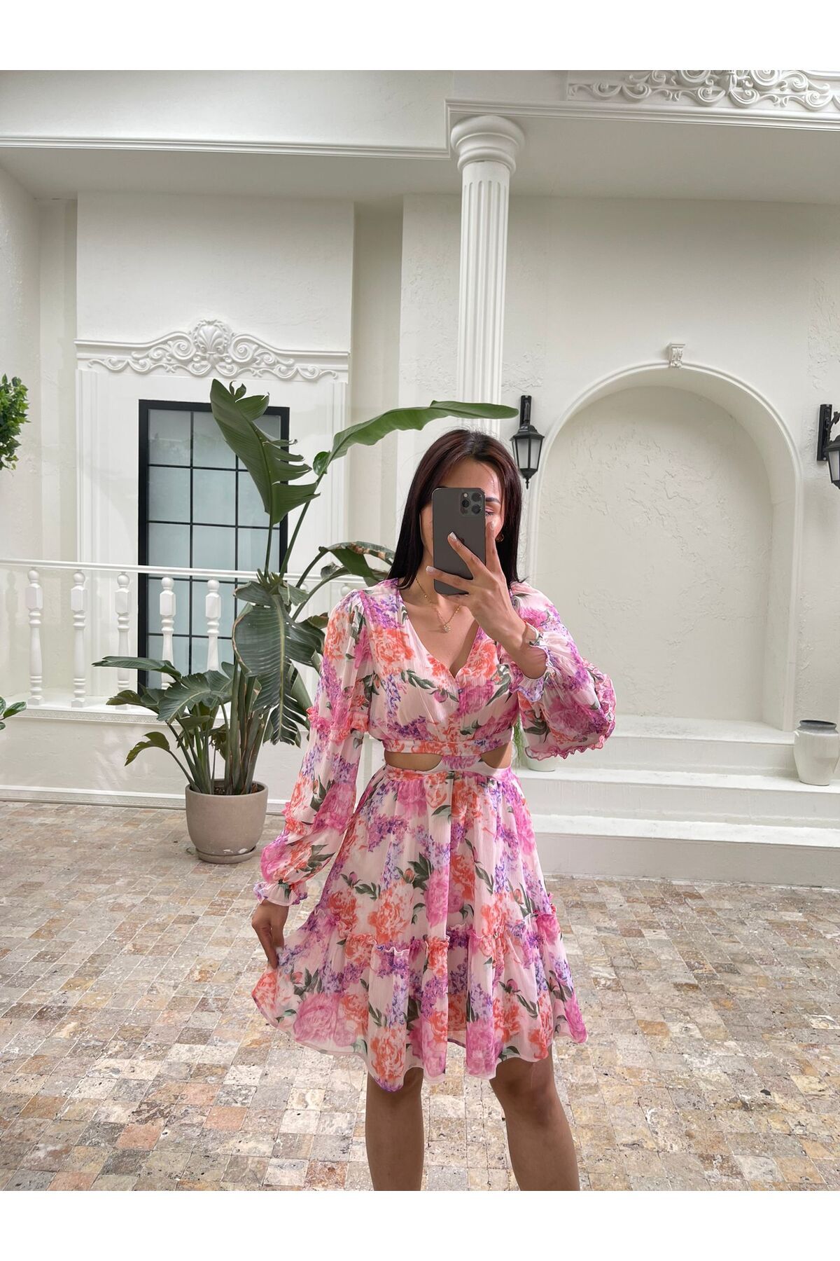 Nida Boutique Bel Dekolte Detaylı Astarlı Şifon Mini Elbise