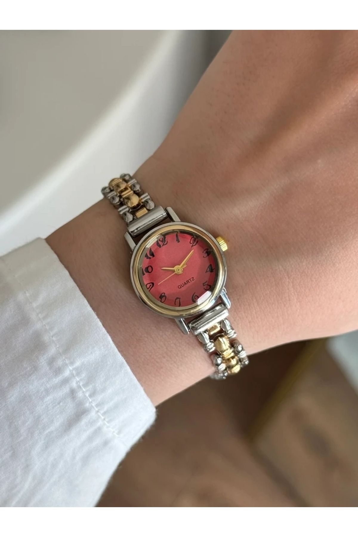 RoseandRoses Ceny Vintage Model Özel Tasarım Kadın Kol Saati Gold-Gümüş (Nar Çiçeği Kadran)