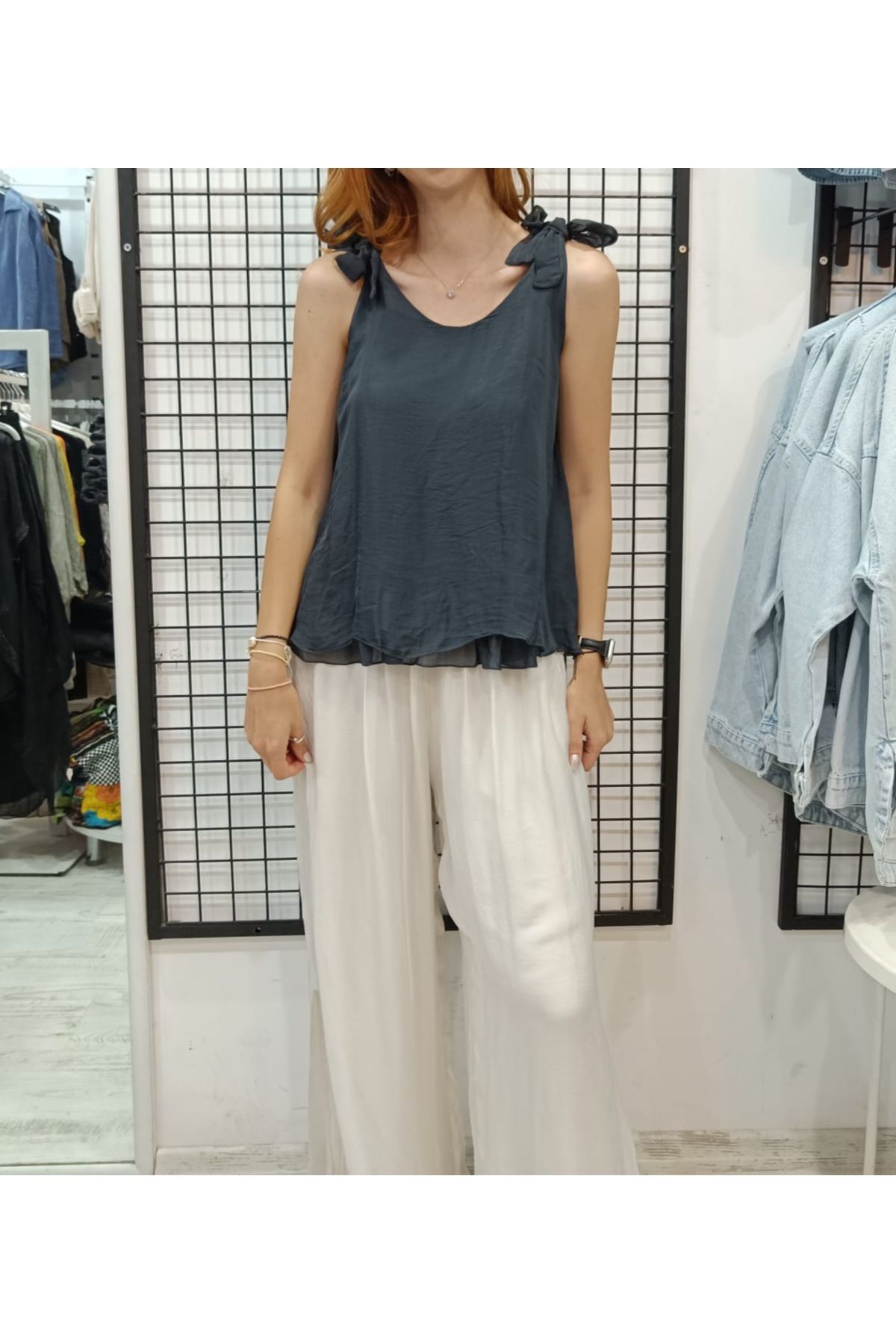Butik Şans Bağlamalı Askı Detaylı Kat Kat İtalyan İpek Bluz