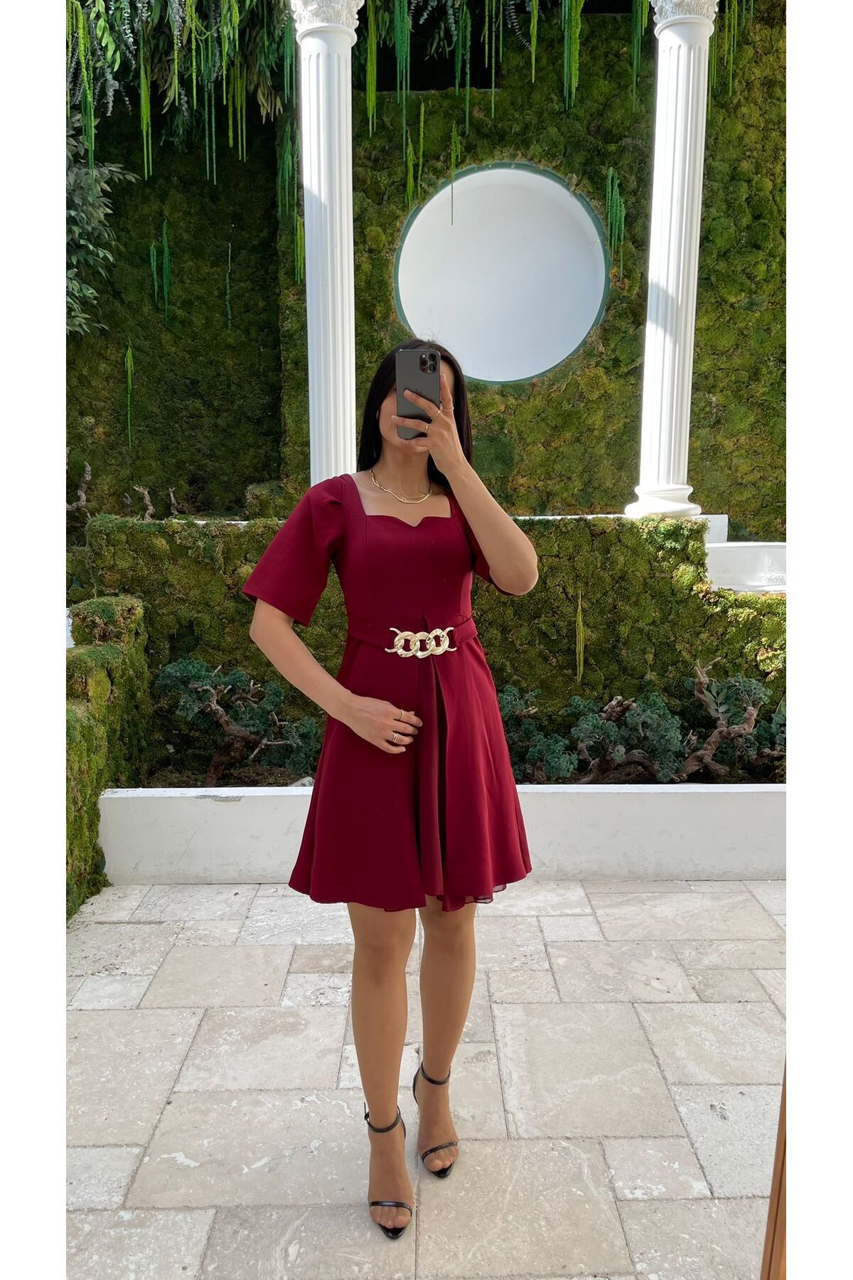 Nida Boutique Kare Yaka Yarım Kol Şifon Garnili Kuşak Detaylı Mini Elbise