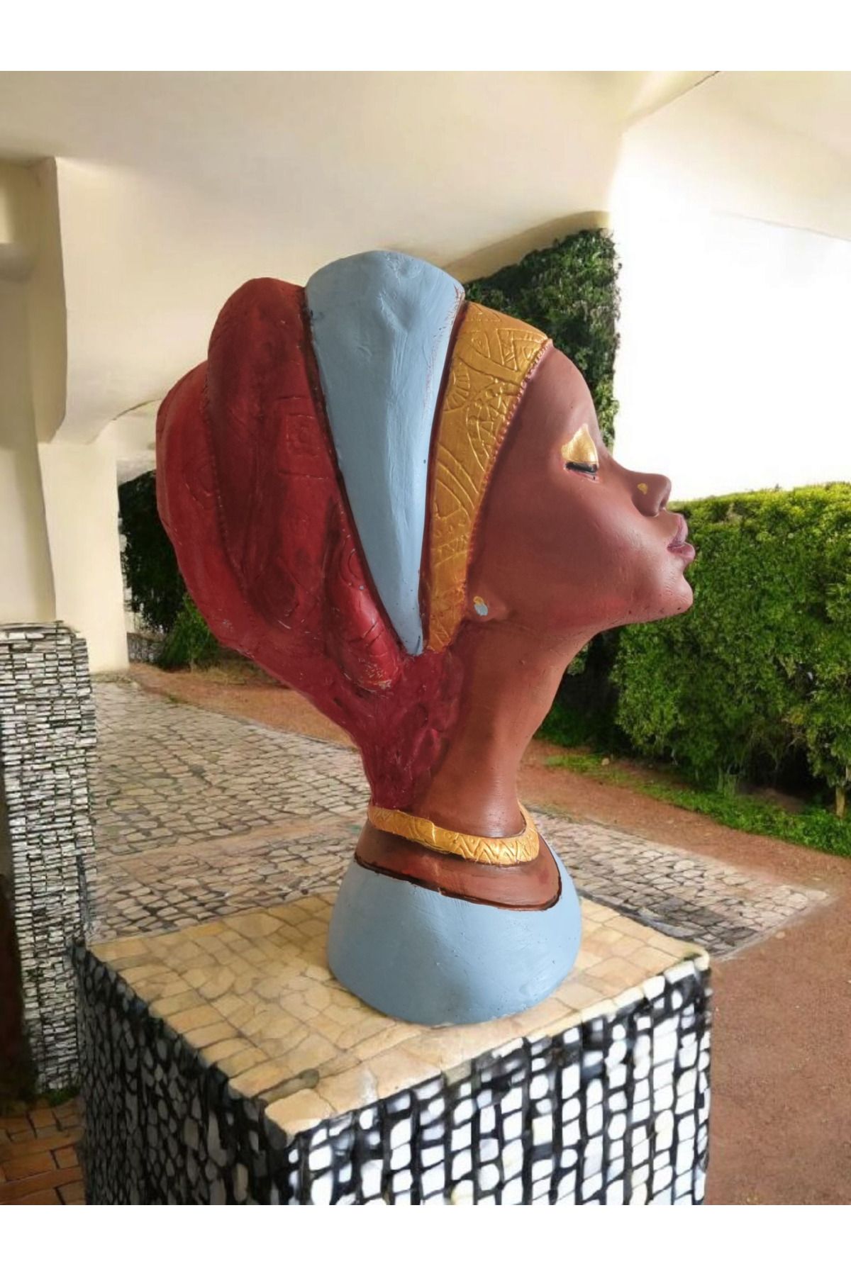 La Bienne AFRİKALI KADIN HEYKEL/BİBLO 23 CM X 17 CM