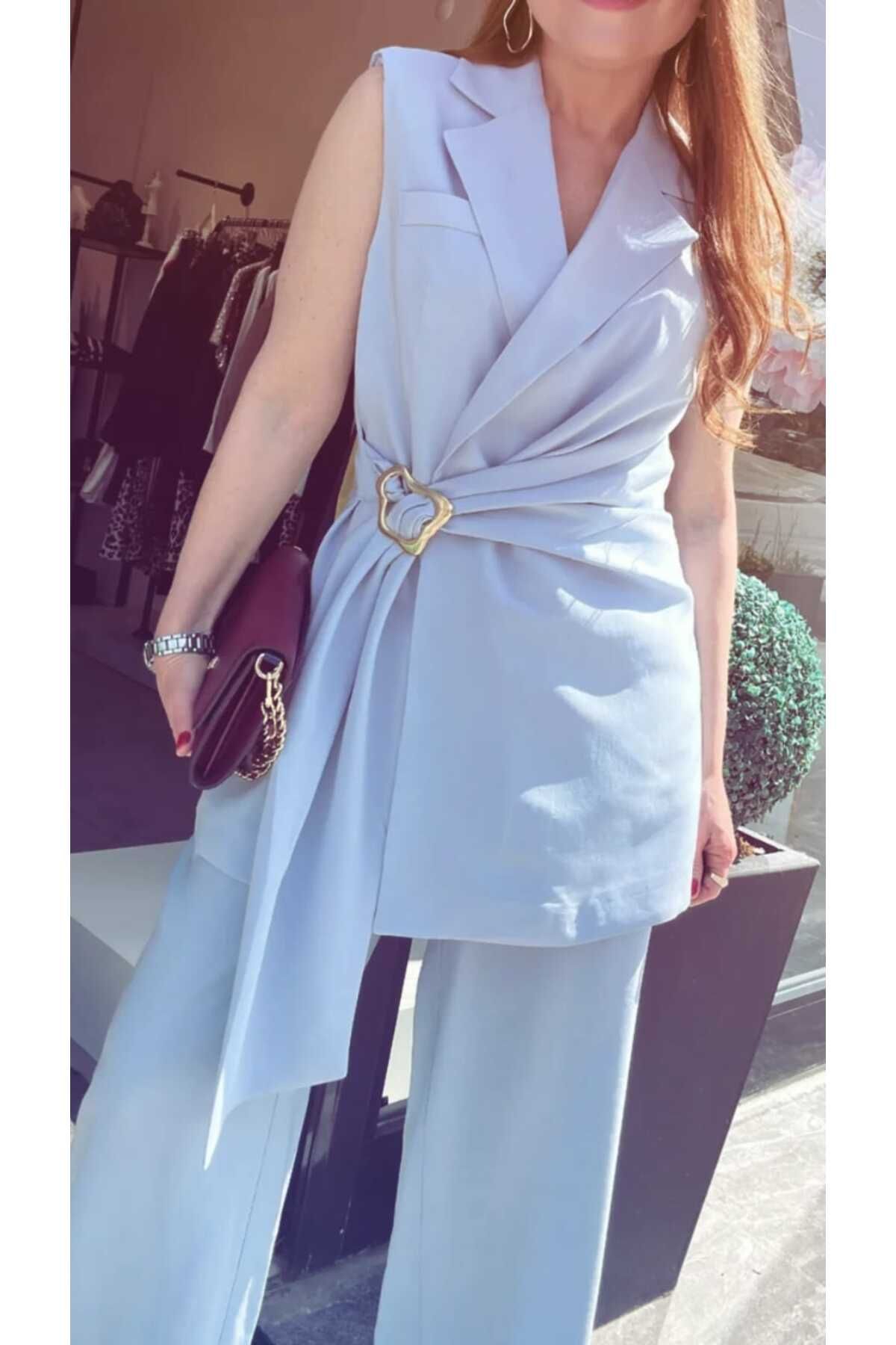 NÜANS MODA yandan tokalı yelekli takım