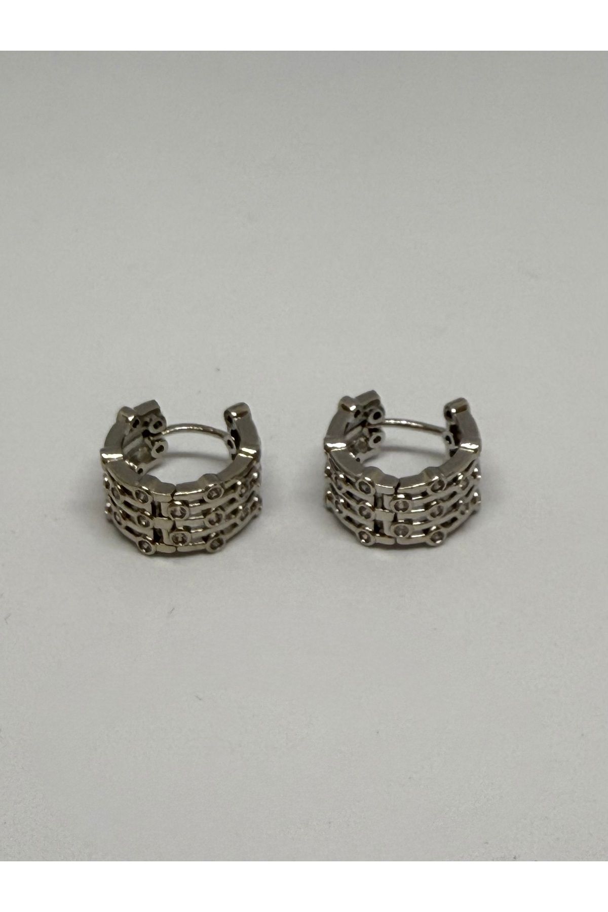 Gulsah's Store Çelik silver minimalist zirkon taş detaylı küpe