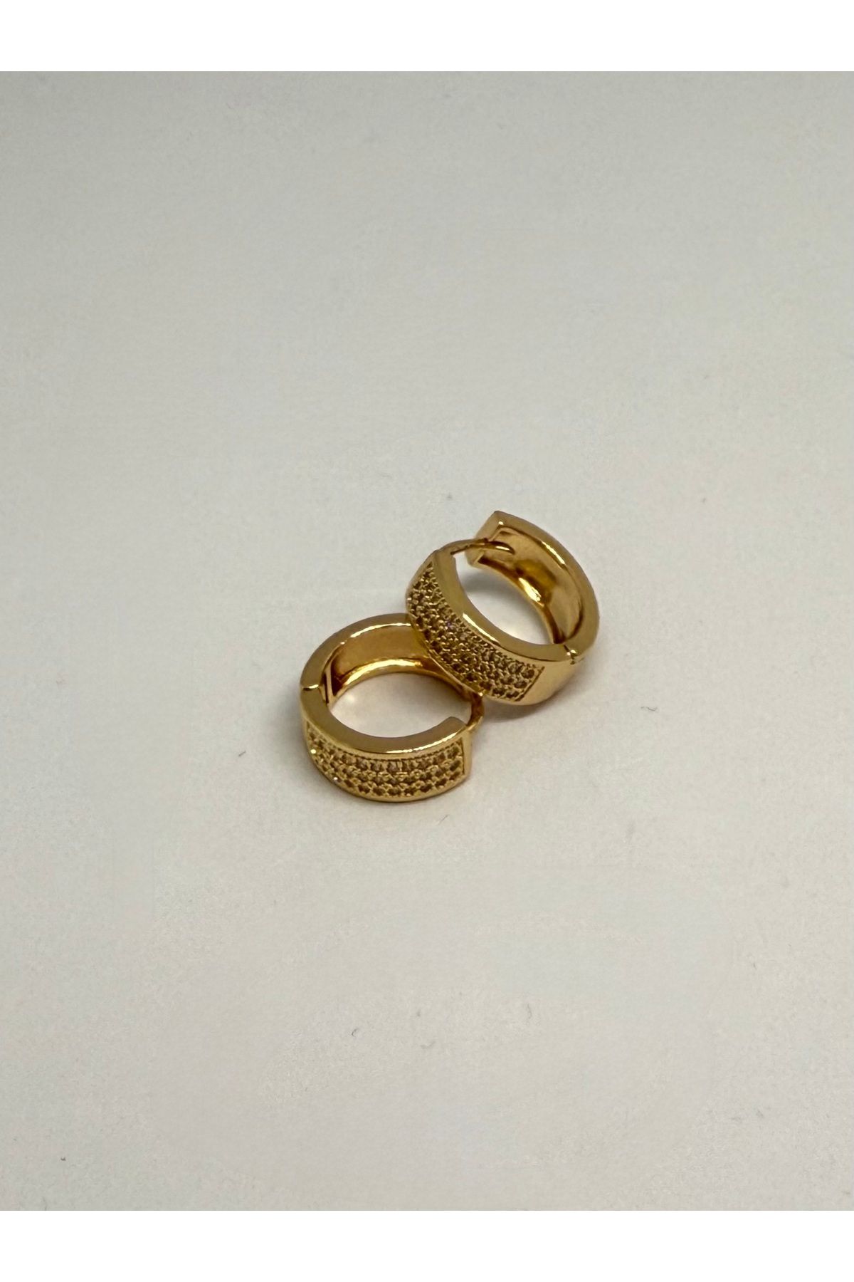Gulsah's Store Çelik gold minimalist kuyumcu model zirkon taşlı küpe