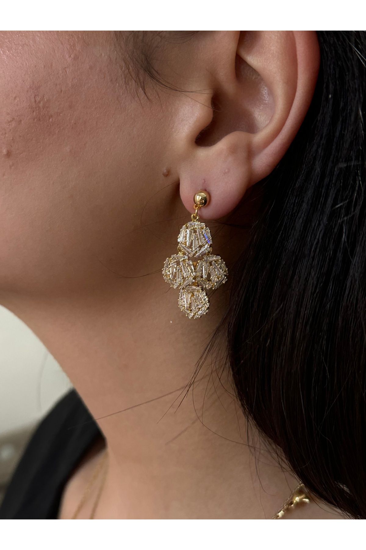 MODA Gold Taşlı Yuvarlak Sallantılı Küpe