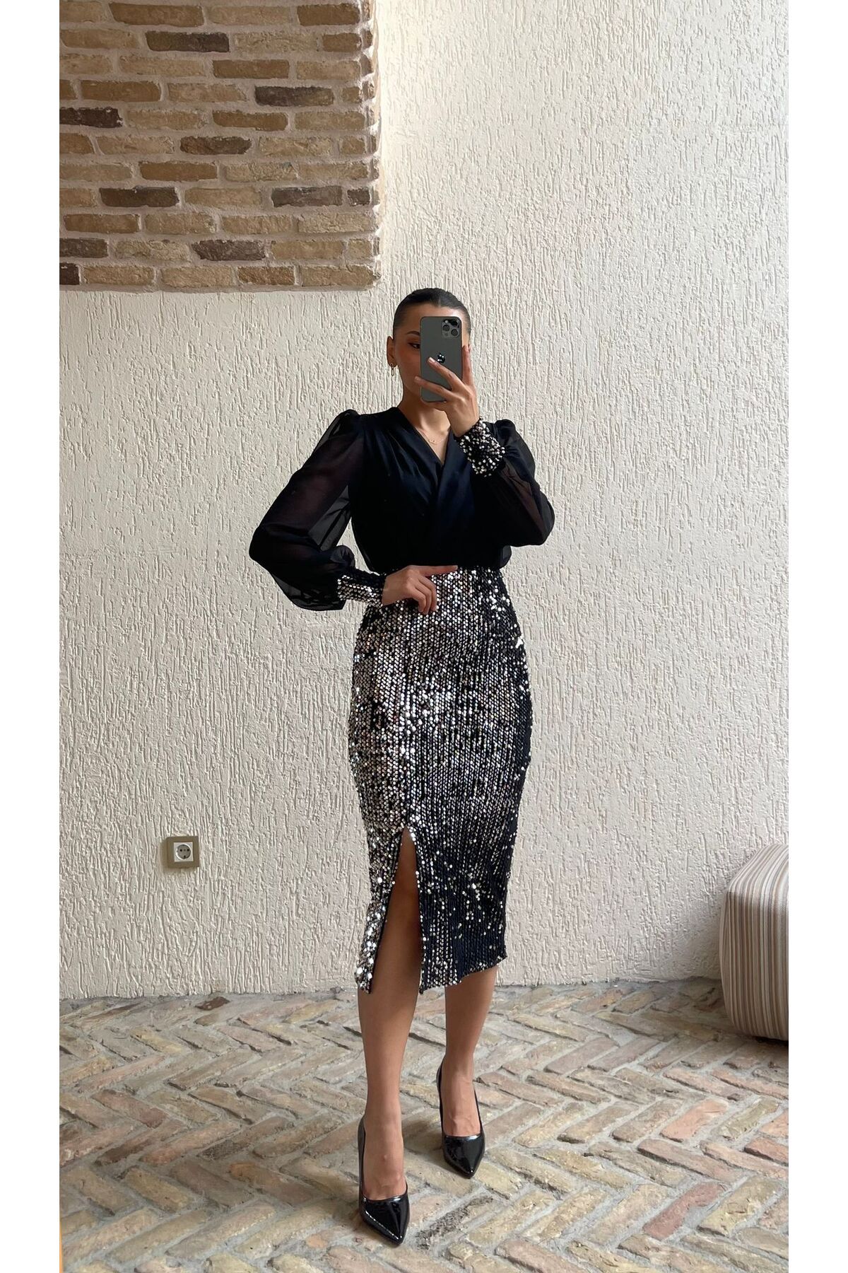 Nida Boutique Üstü Şifon Eteği Pulpayet Yırtmaçlı Elbise