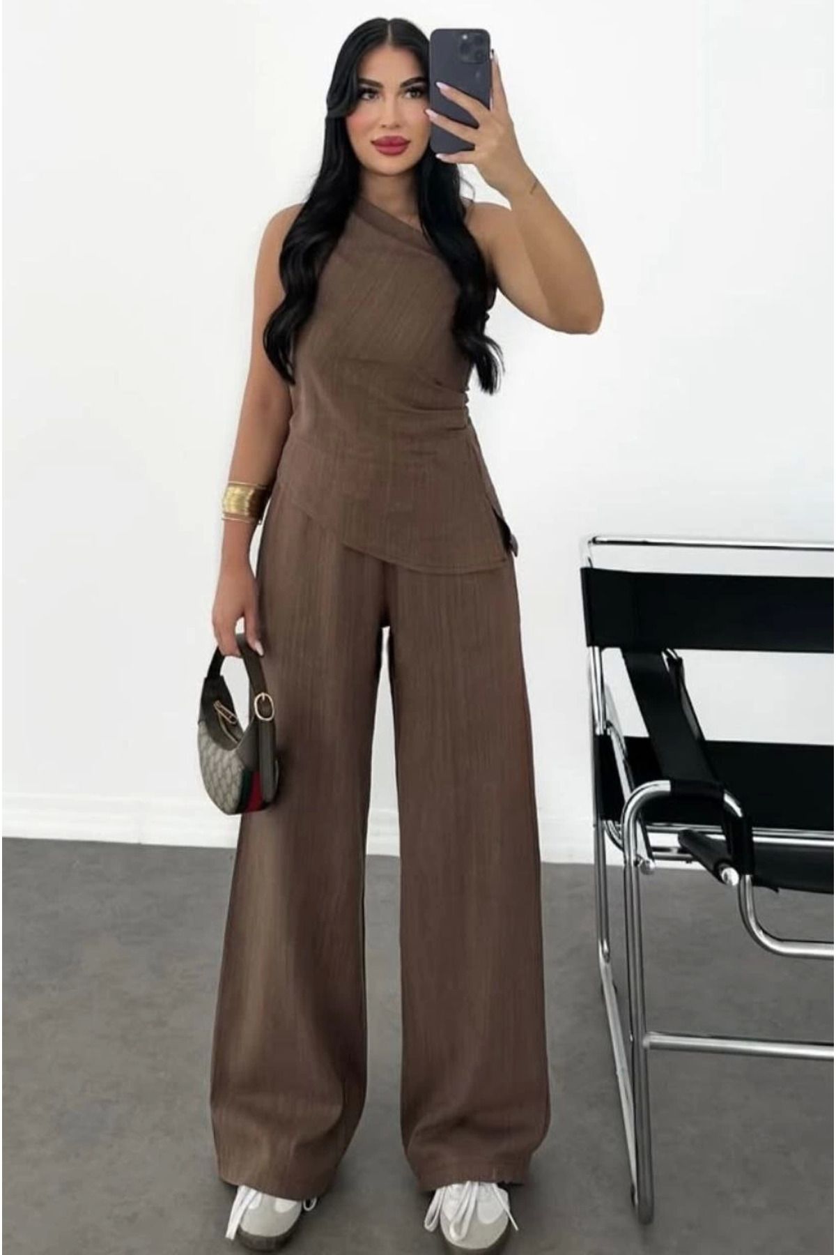Pink Stil Kadın Keten Asimetrik Tek Omuzlu Bluz Pantalon Takım- Kahverengi