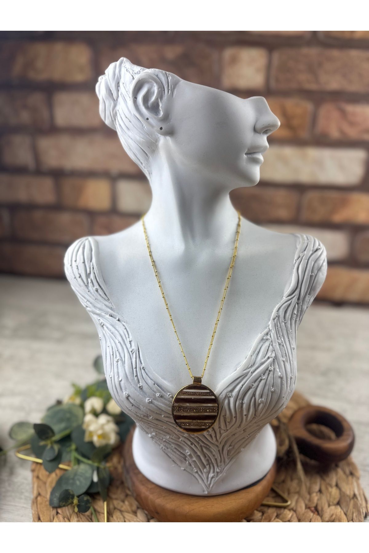 SEDEF TAKI Vintage Siyah şeritli gold zincirli kolye