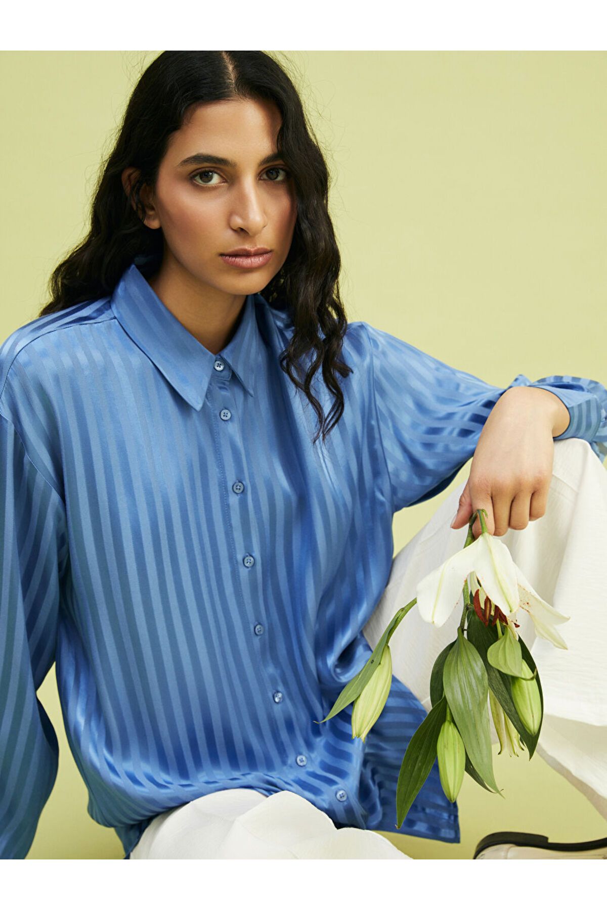LC Waikiki LCW Modest Mavi Çizgili Oversize Saten Kadın Gömlek Tunik S5FH72Z8NVY25