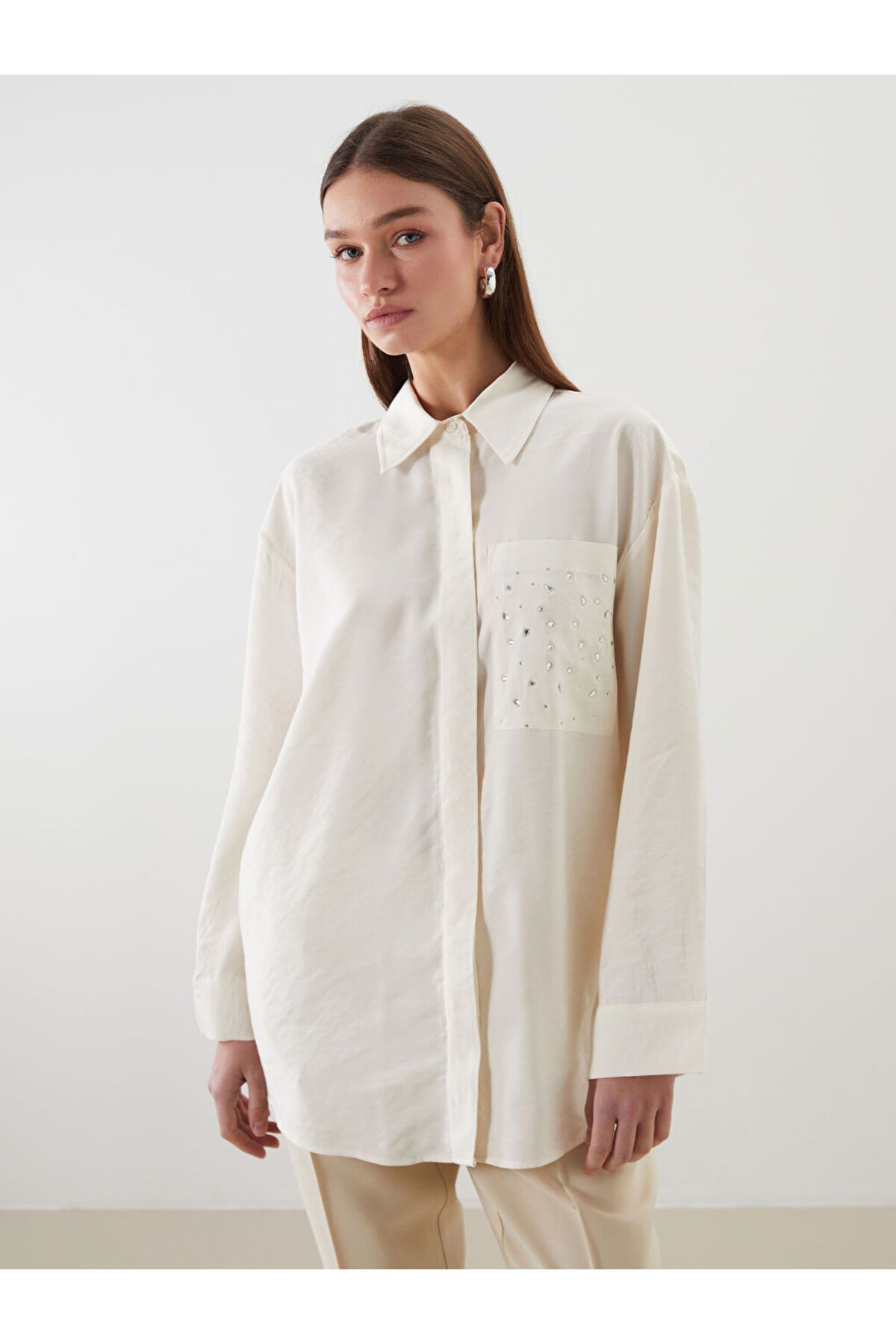 LC Waikiki LCW Modest Ekru Taşlı Modal Karışımlı Kadın Gömlek Tunik S5LO09Z8NVY25