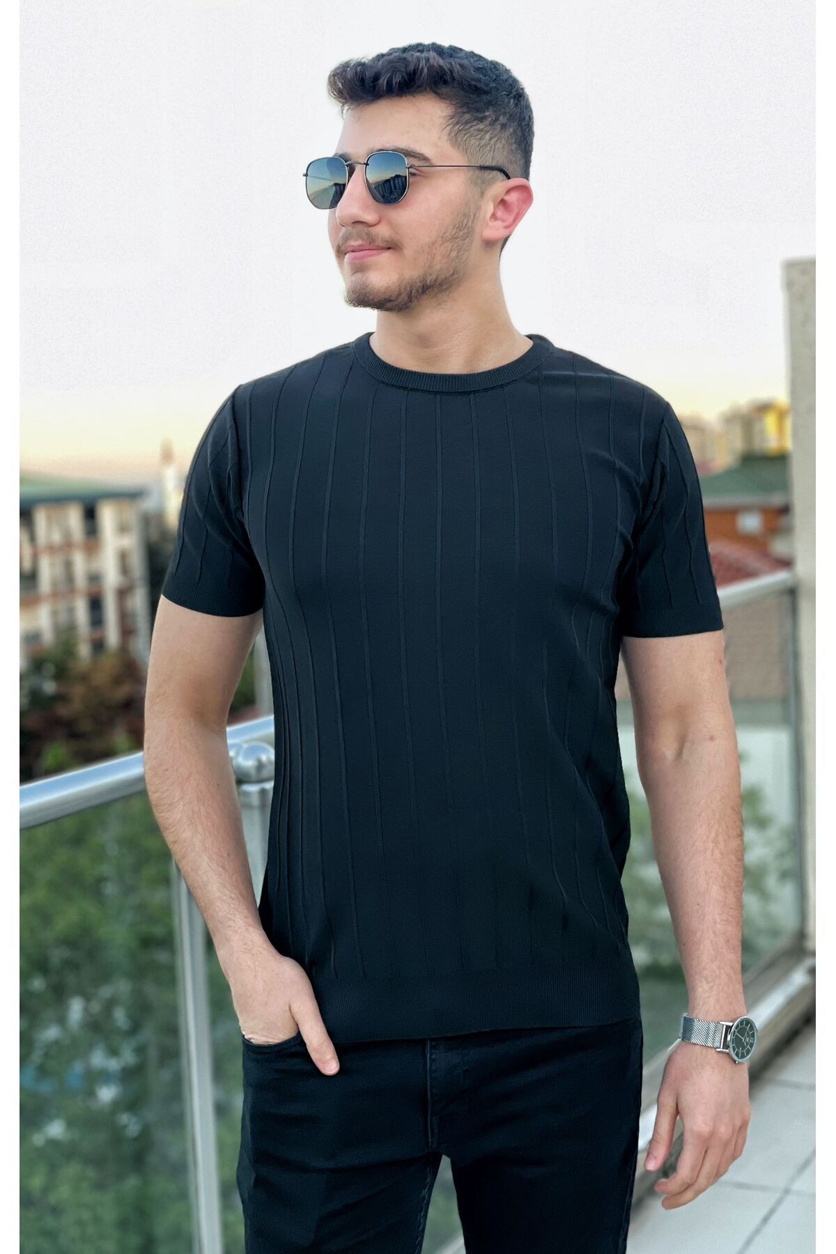 Marka Siyah Bisiklet Yaka Triko T-Shirt