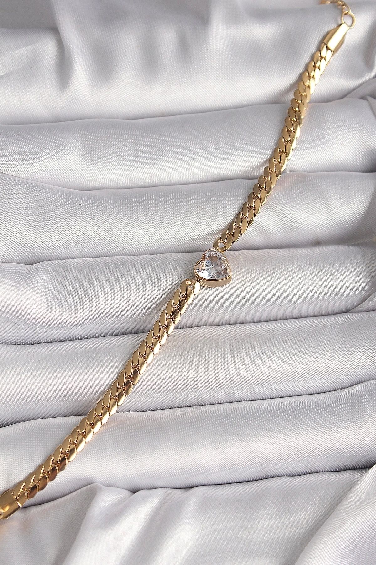 STOREMAX 316L Çelik Gold Renk Yassı Zincir Model Zirkon Taşlı Kalp Figür Kadın Bileklik