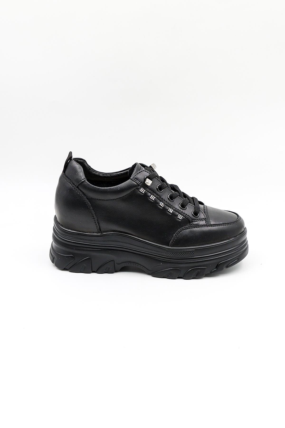 Guja İthal Dolgu Topuk Taş Detaylı Sneakers Kadın Spor Ayakkabı GJ361 Kömür
