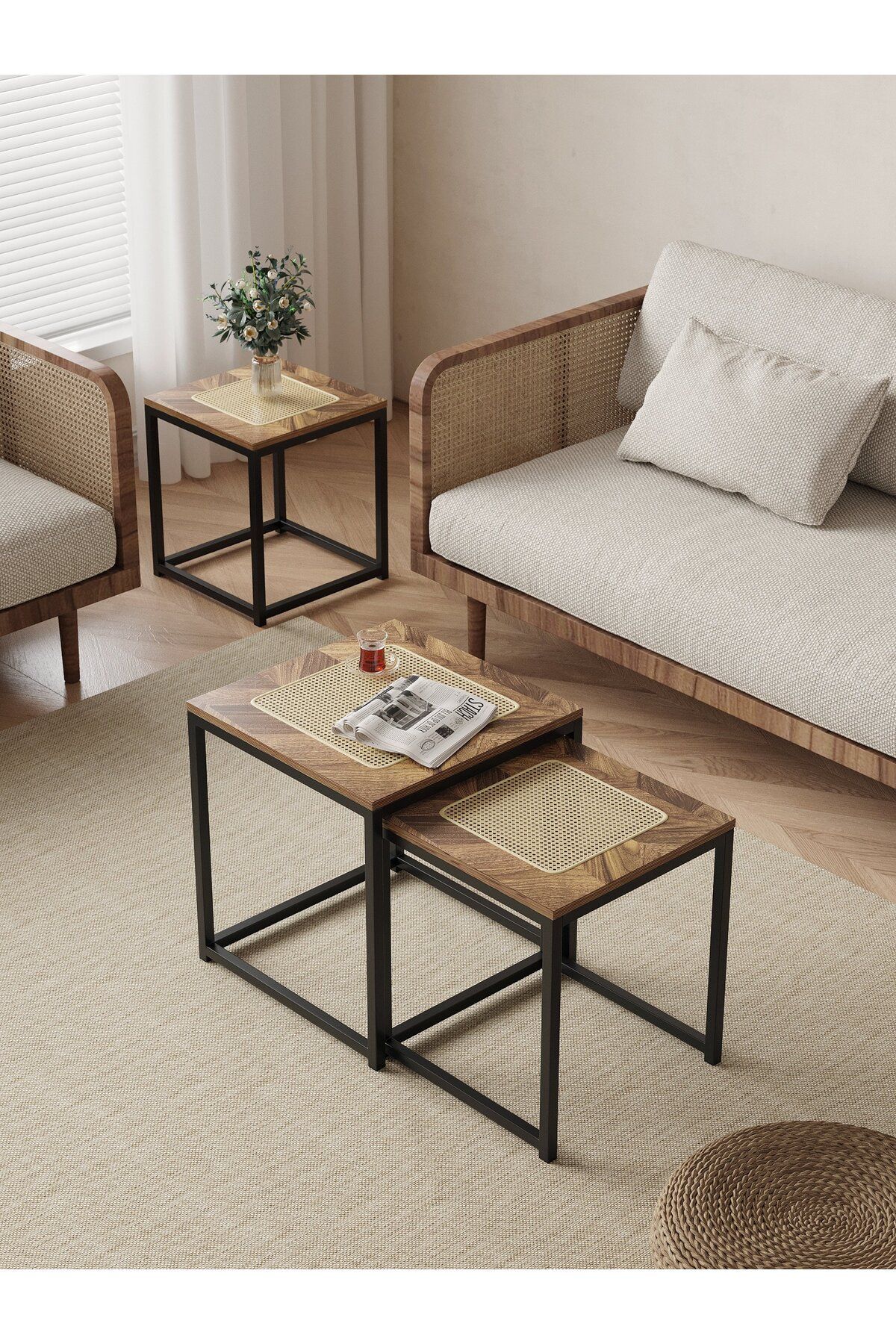 Un-Square side table set with a modern design and a natural touch 4
