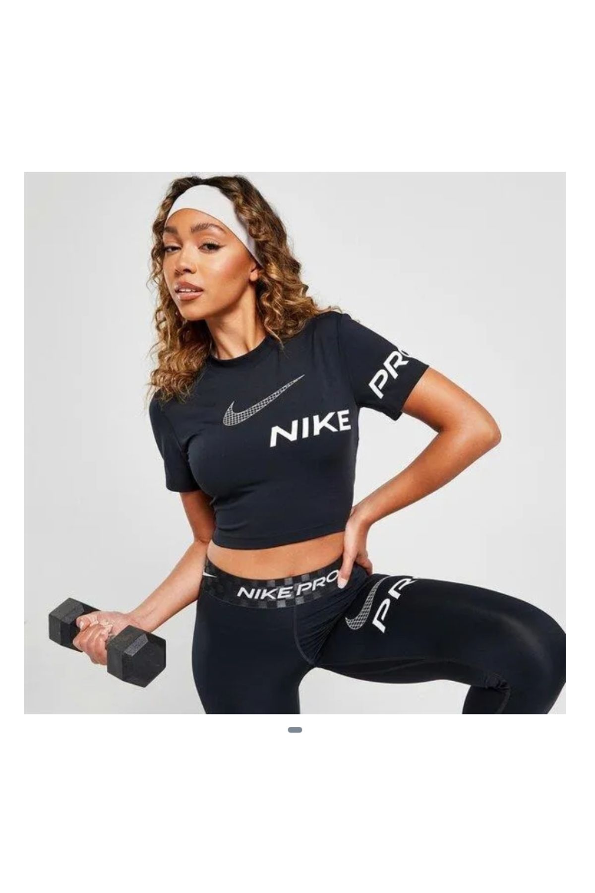 Nike Pro Dri-Fit Cropped Graphic Training Short-Sleeve Kadın Tişört YouSports